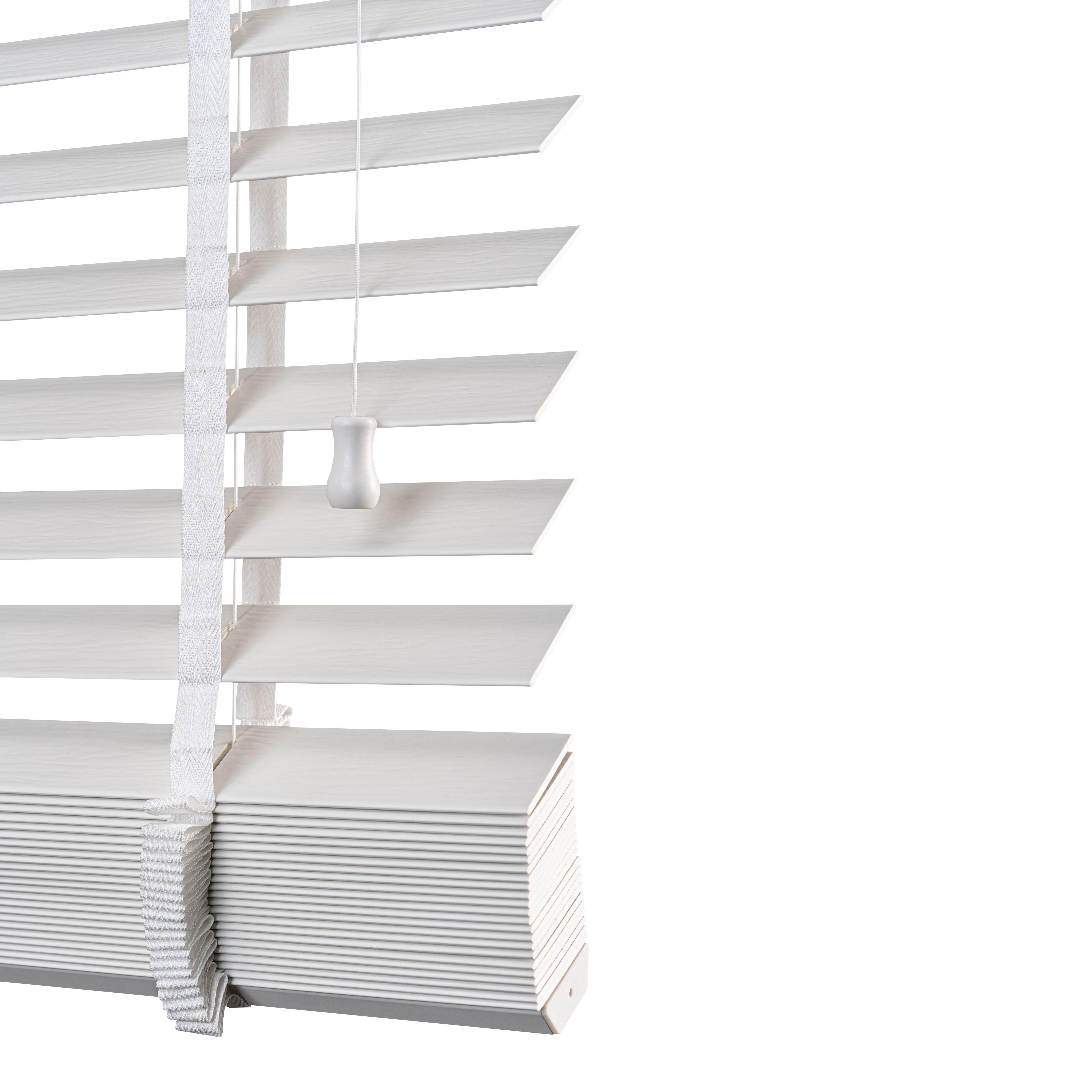 Lone White PVC Venetian Blind (W)60cm (L)180cm