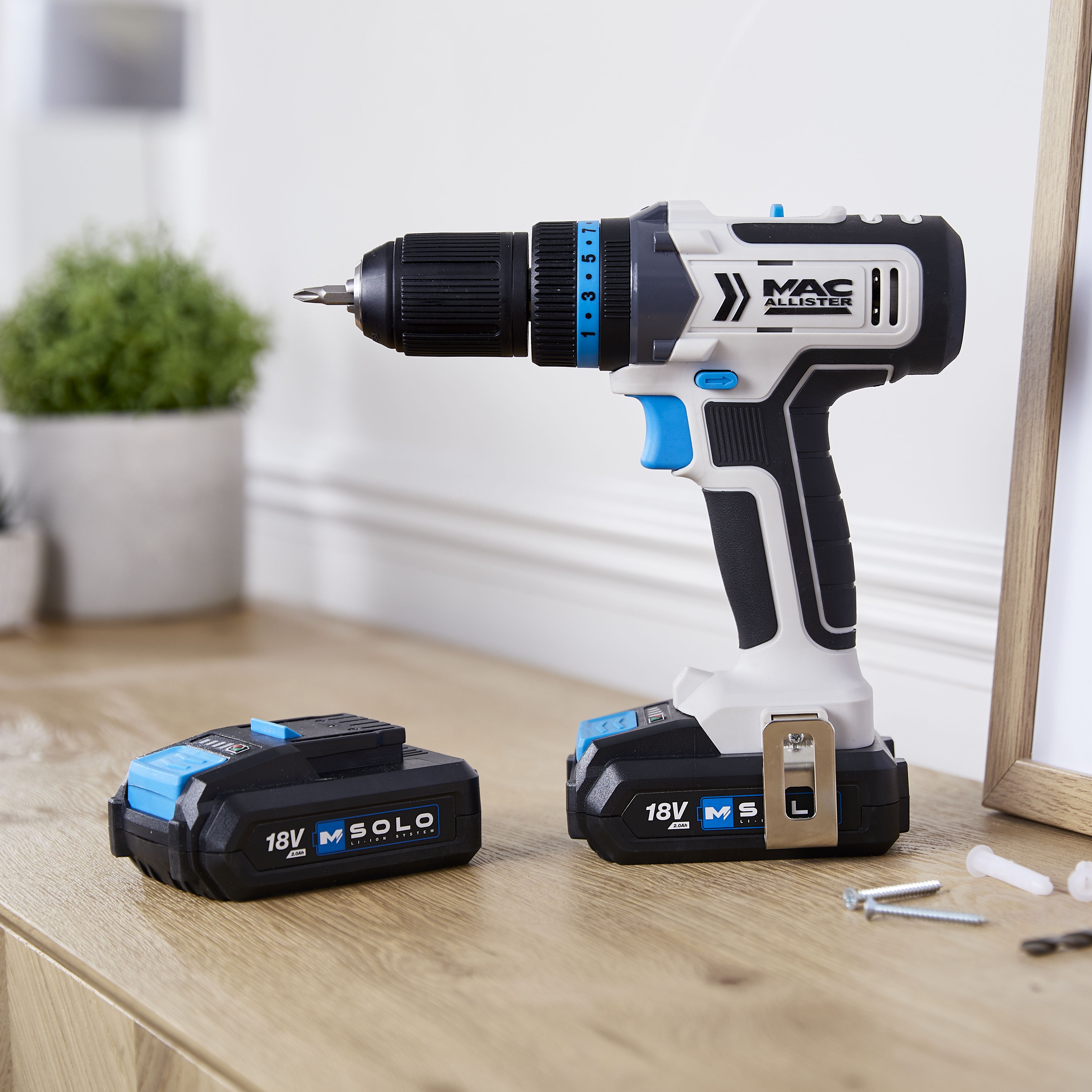 Mac Allister 18V Li-ion Brushed Cordless Combi drill (2 x 2Ah) - MCD18-Li-2 - Refurbished