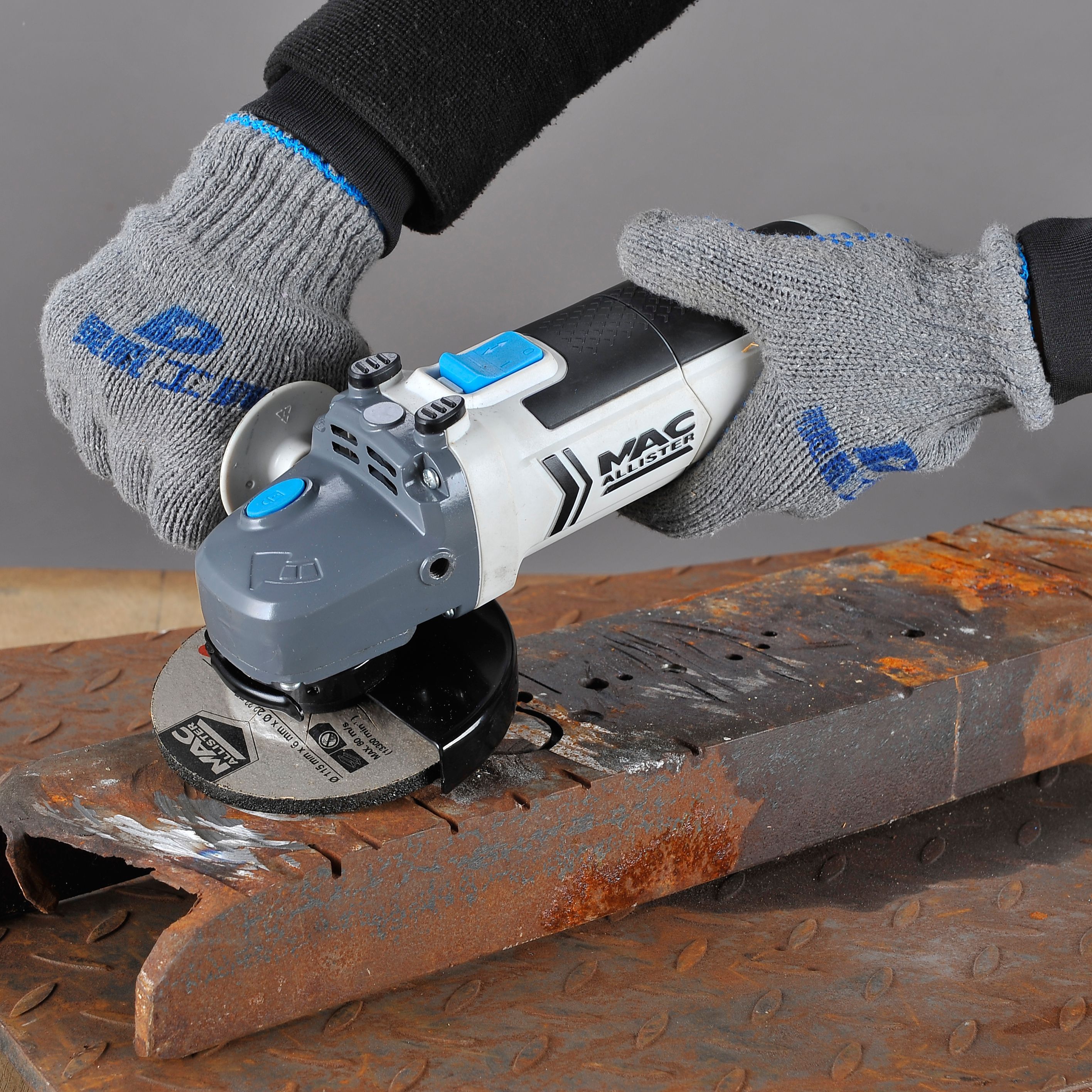 Mac Allister 750W 240V 115mm Corded Angle grinder - MSAG750 - Refurbished