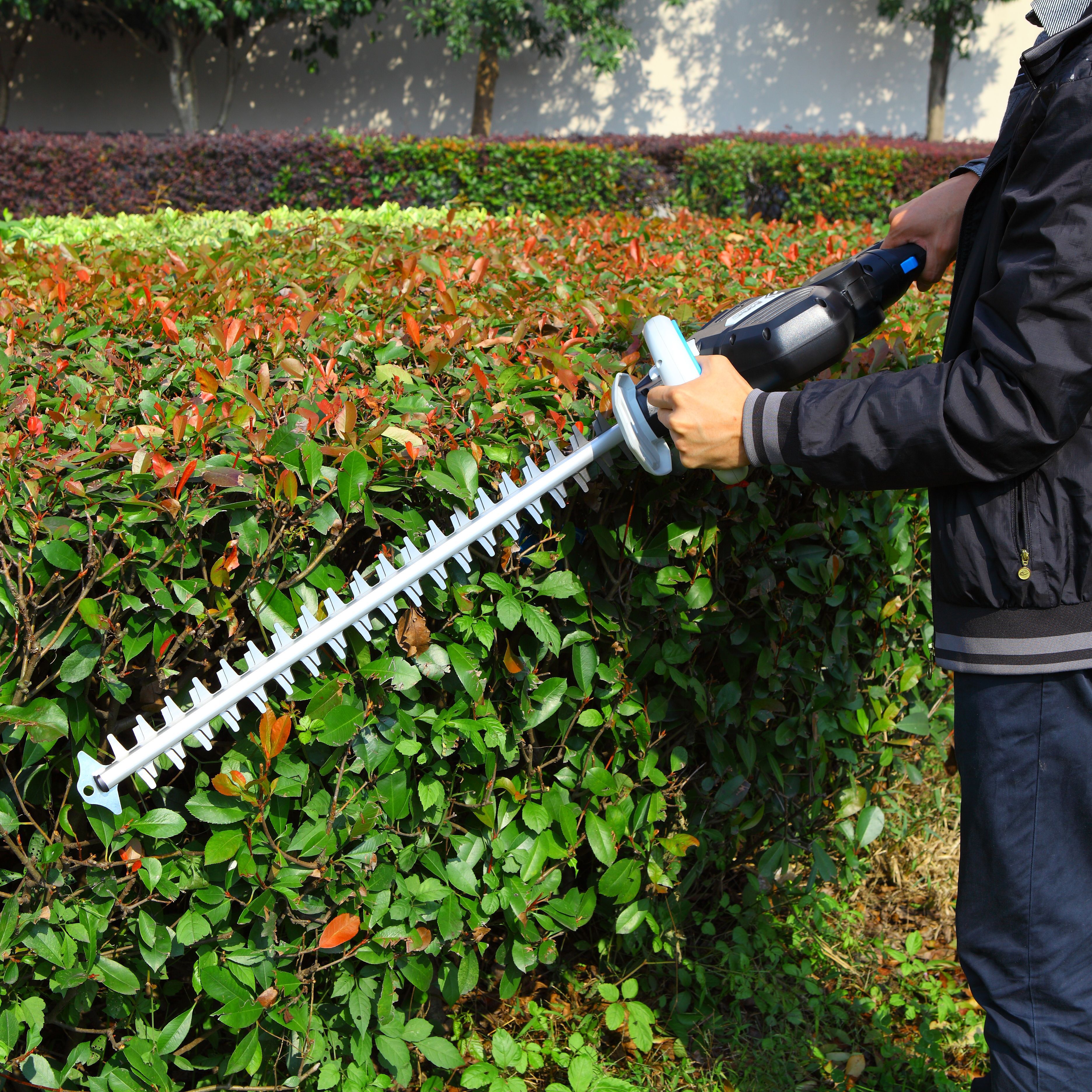 mac allister 710w 60cm corded hedge trimmer