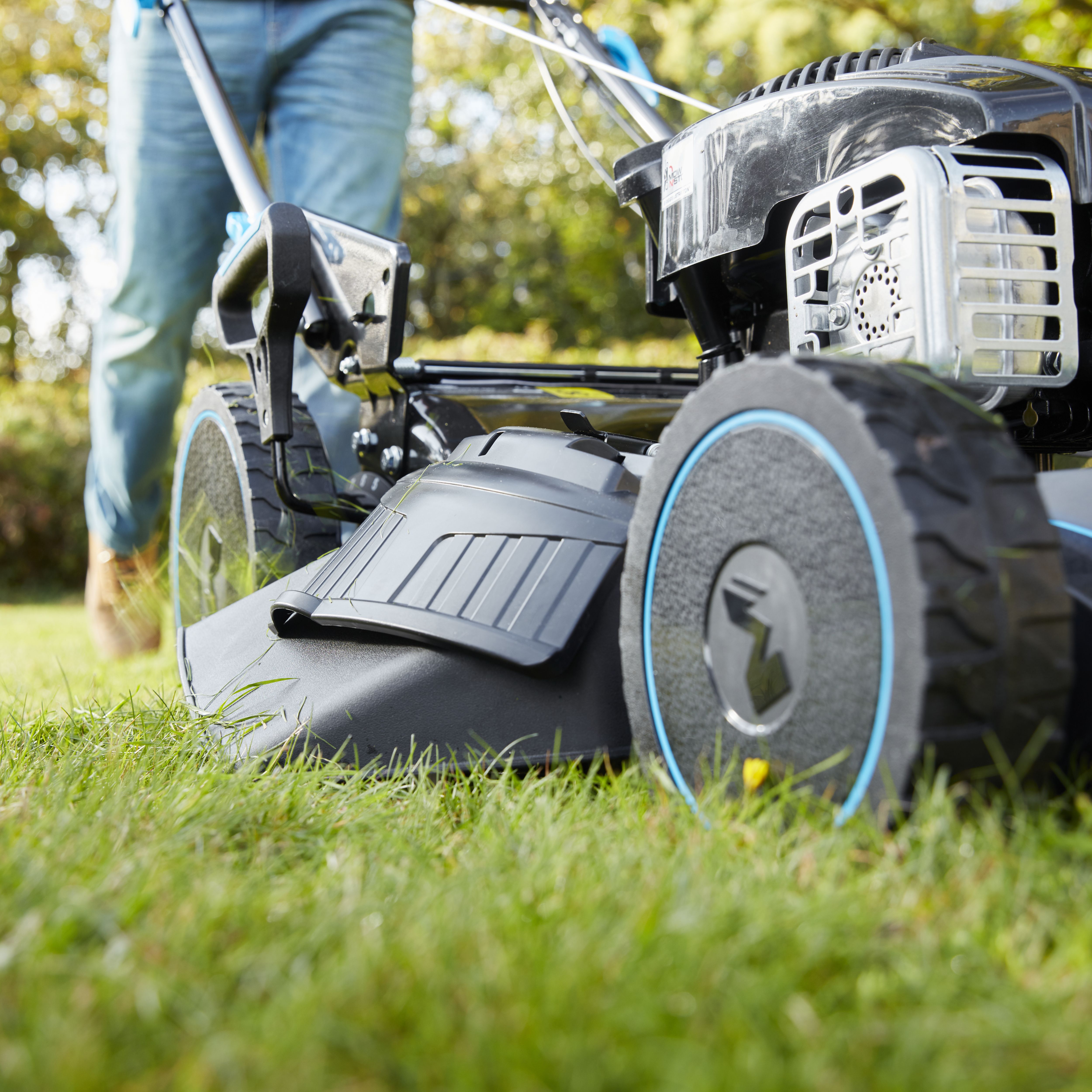 Mac Allister MLMP550SP46 M S 140cc Petrol Rotary Lawnmower Tradepoint