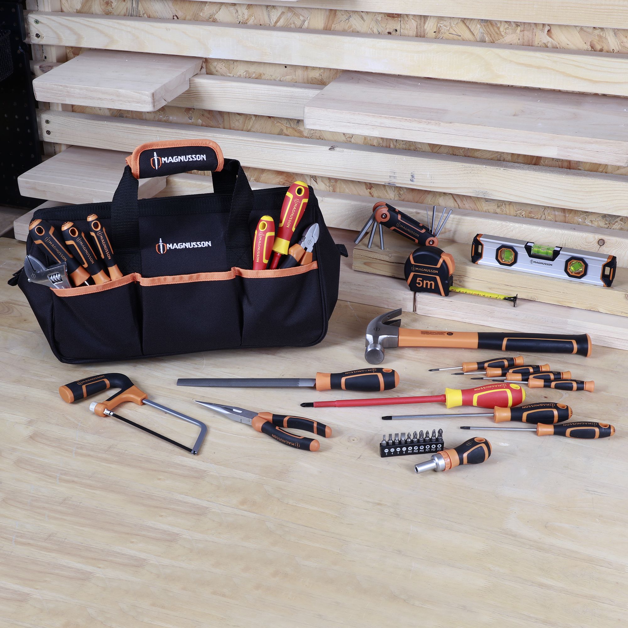 Magnusson 40 piece Orange & black Tool kit