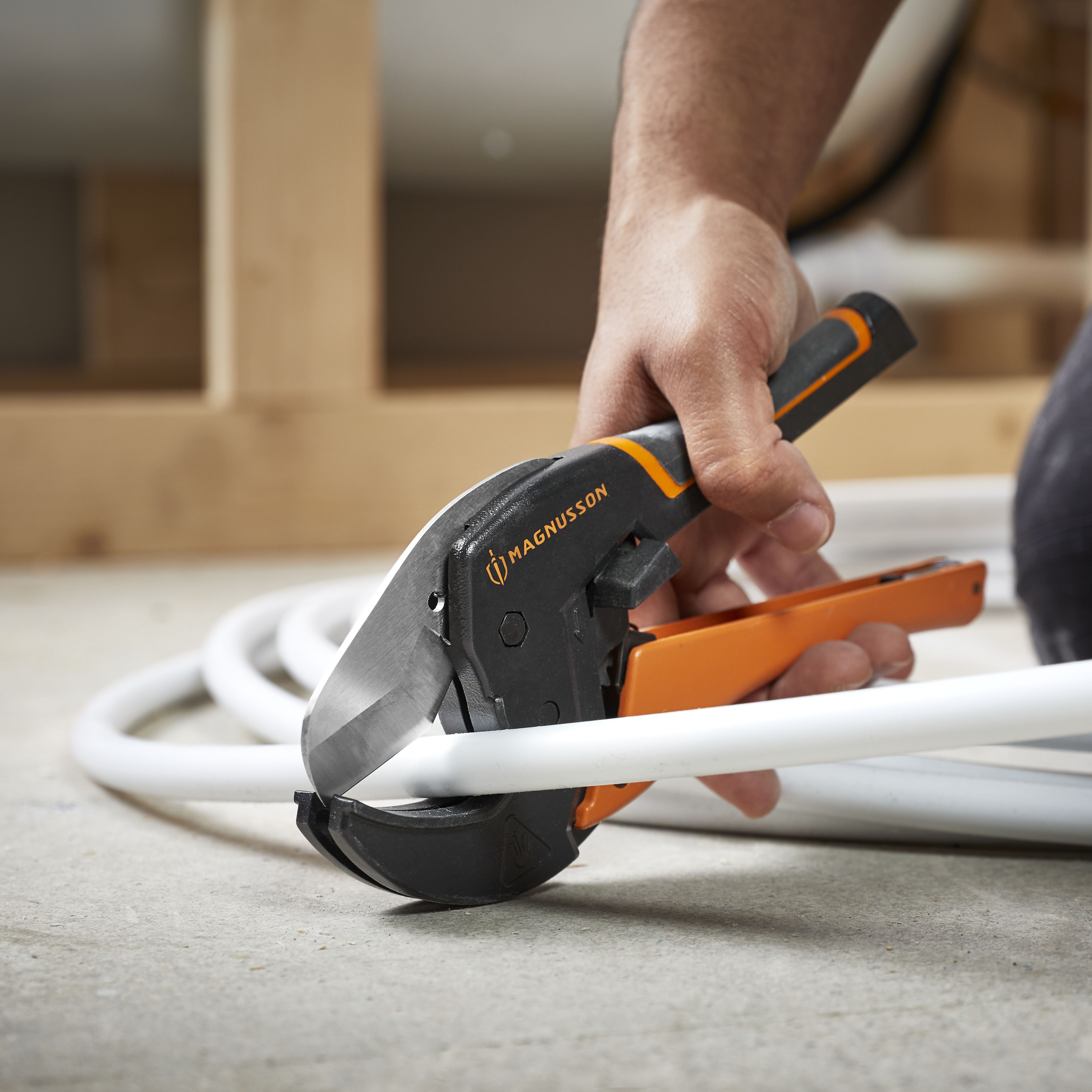 Magnusson Manual 42mm Plastic Pipe cutter