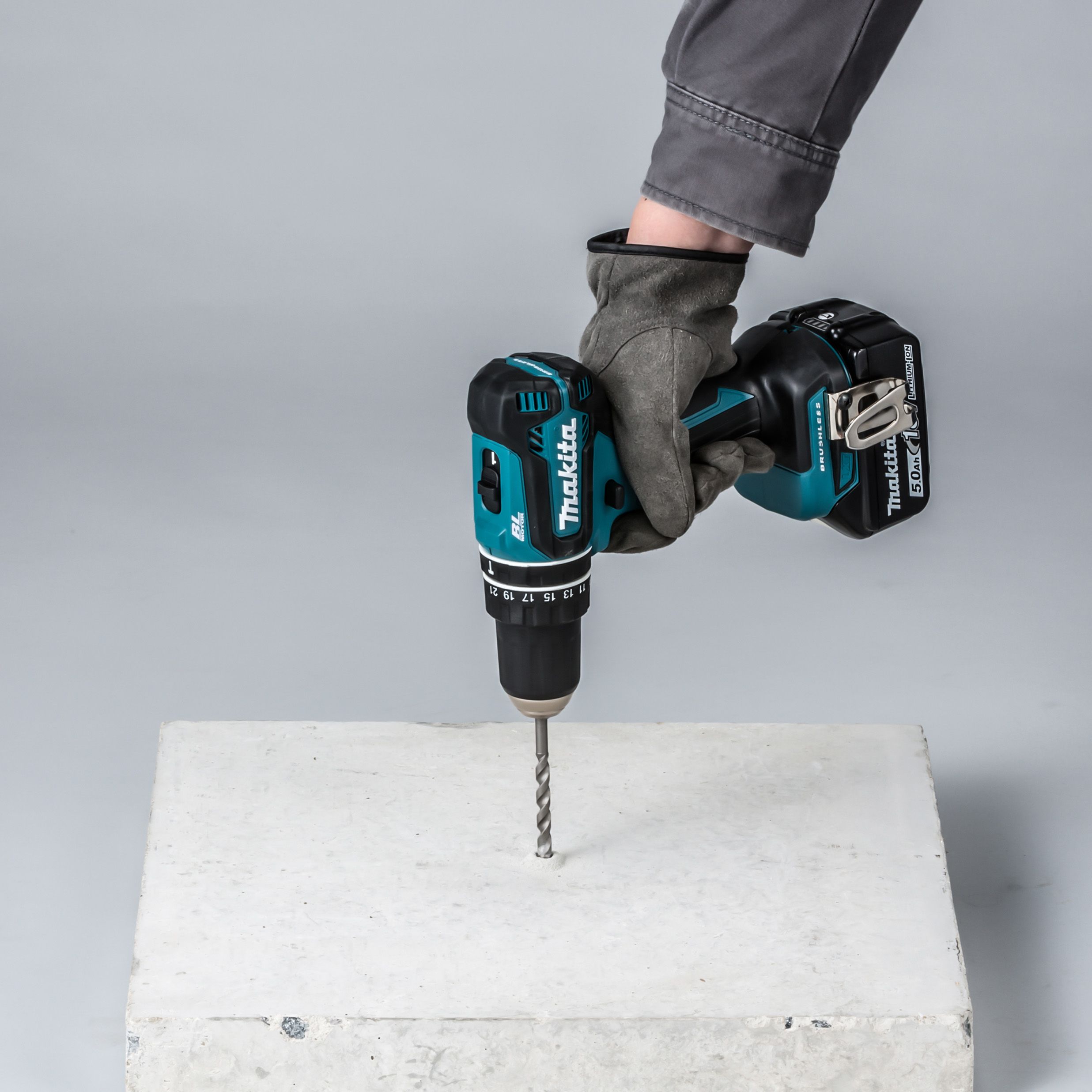 Brushless makita combi online drill