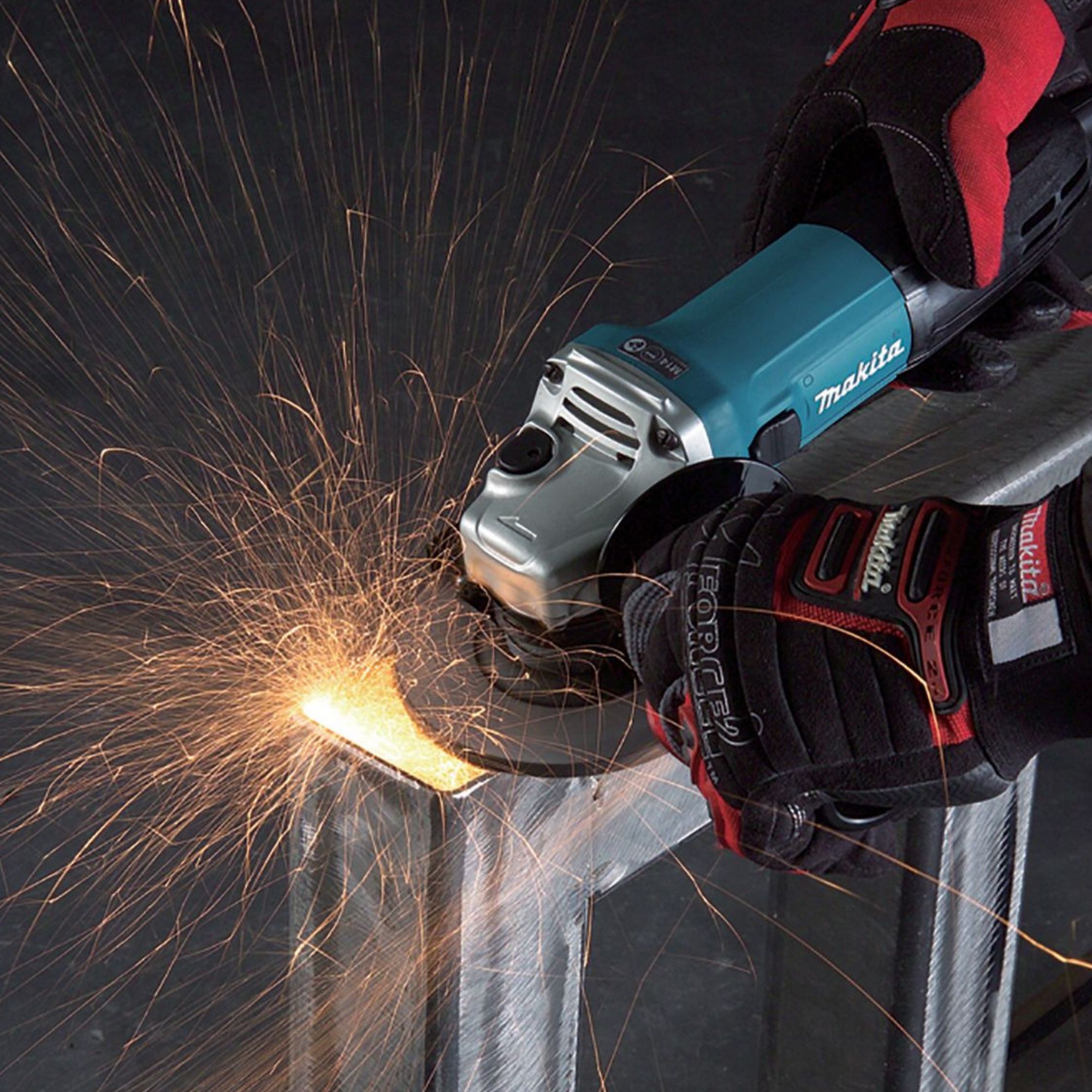 Makita 720W 240V 115mm Corded Angle grinder GA4530R