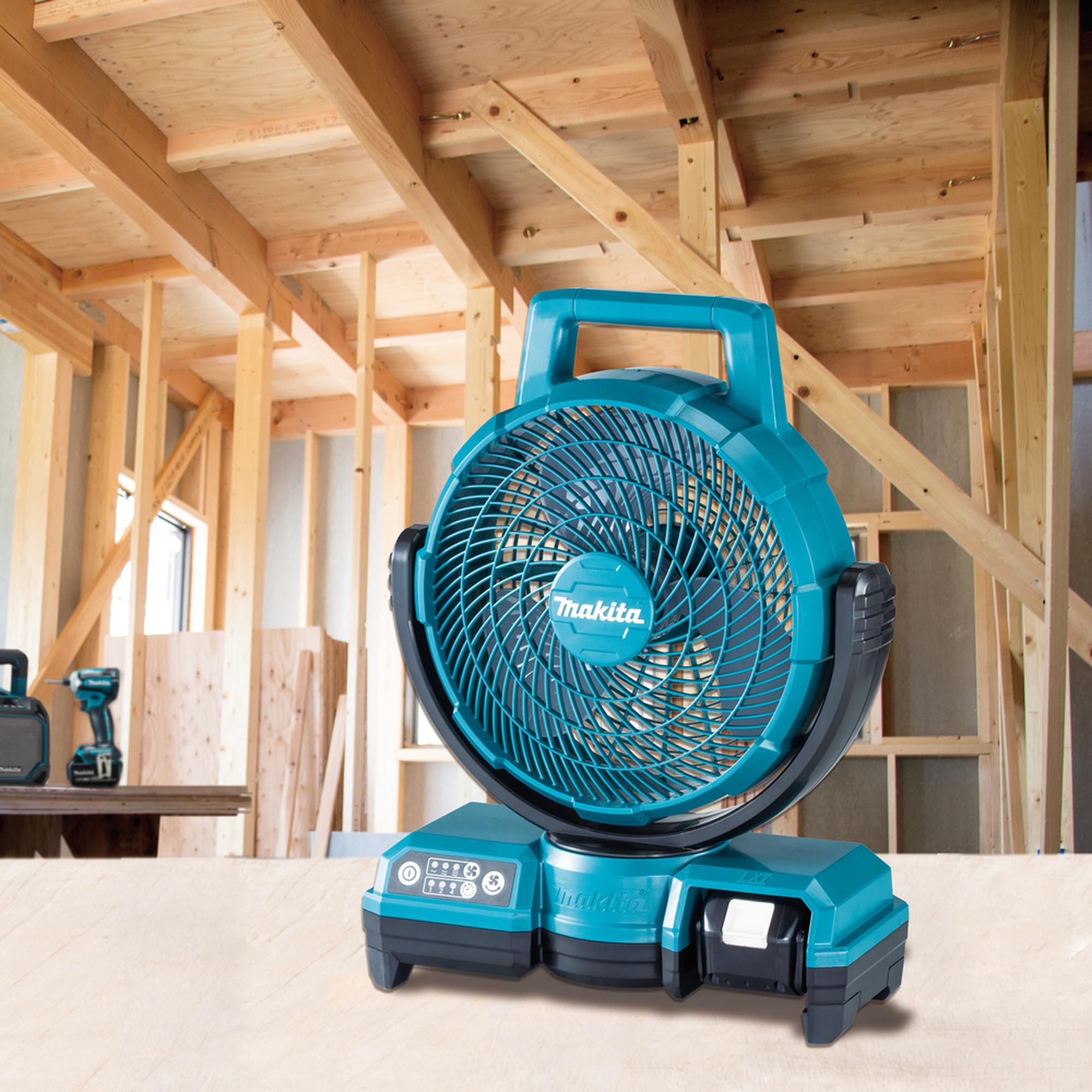 Makita LXT Mains fed 9" Cordless Industrial fan (Bare Tool) - DCF203