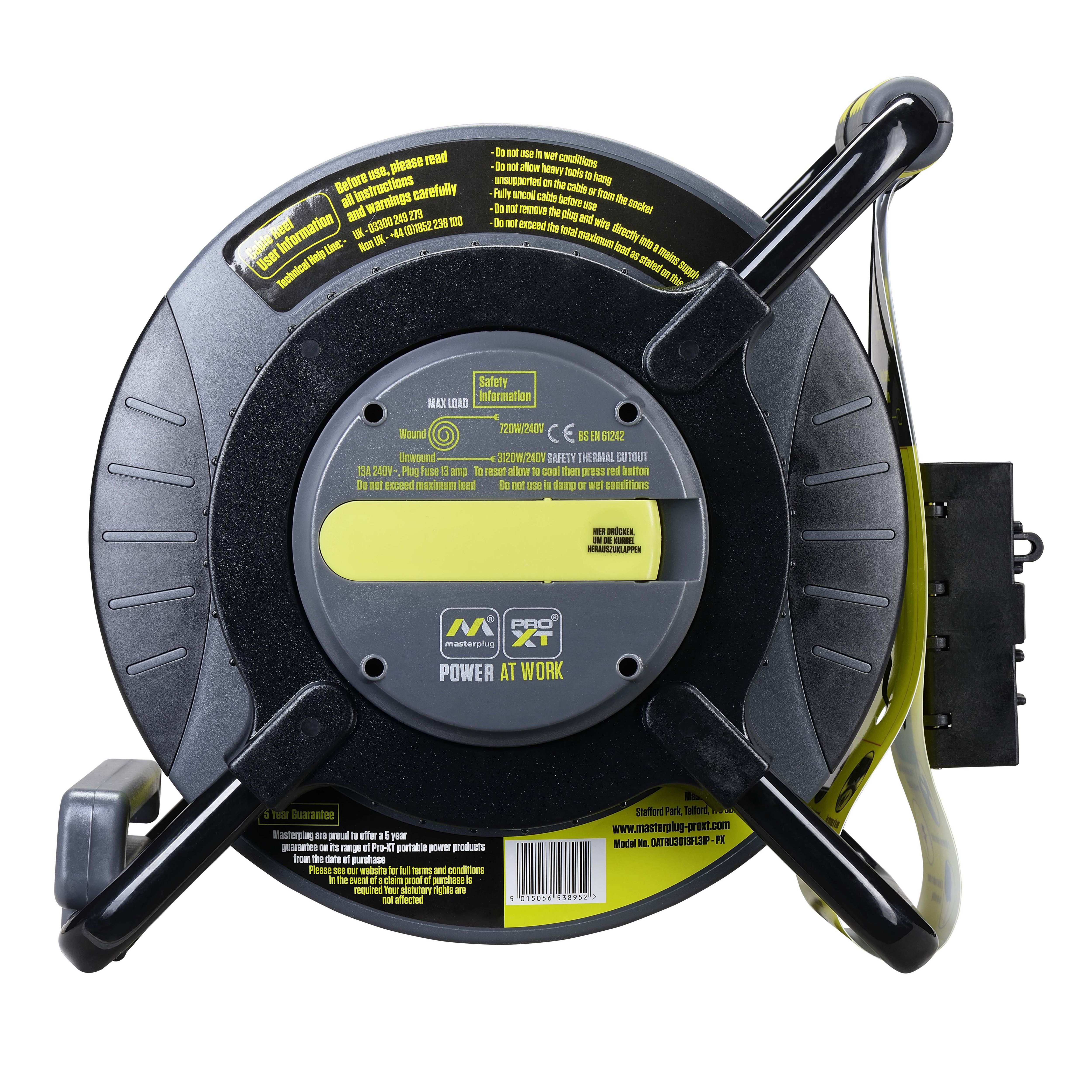 Masterplug IP54 Rated Reverse Anti Twist 1 socket Grey & green Indoor & outdoor Cable reel, 30m