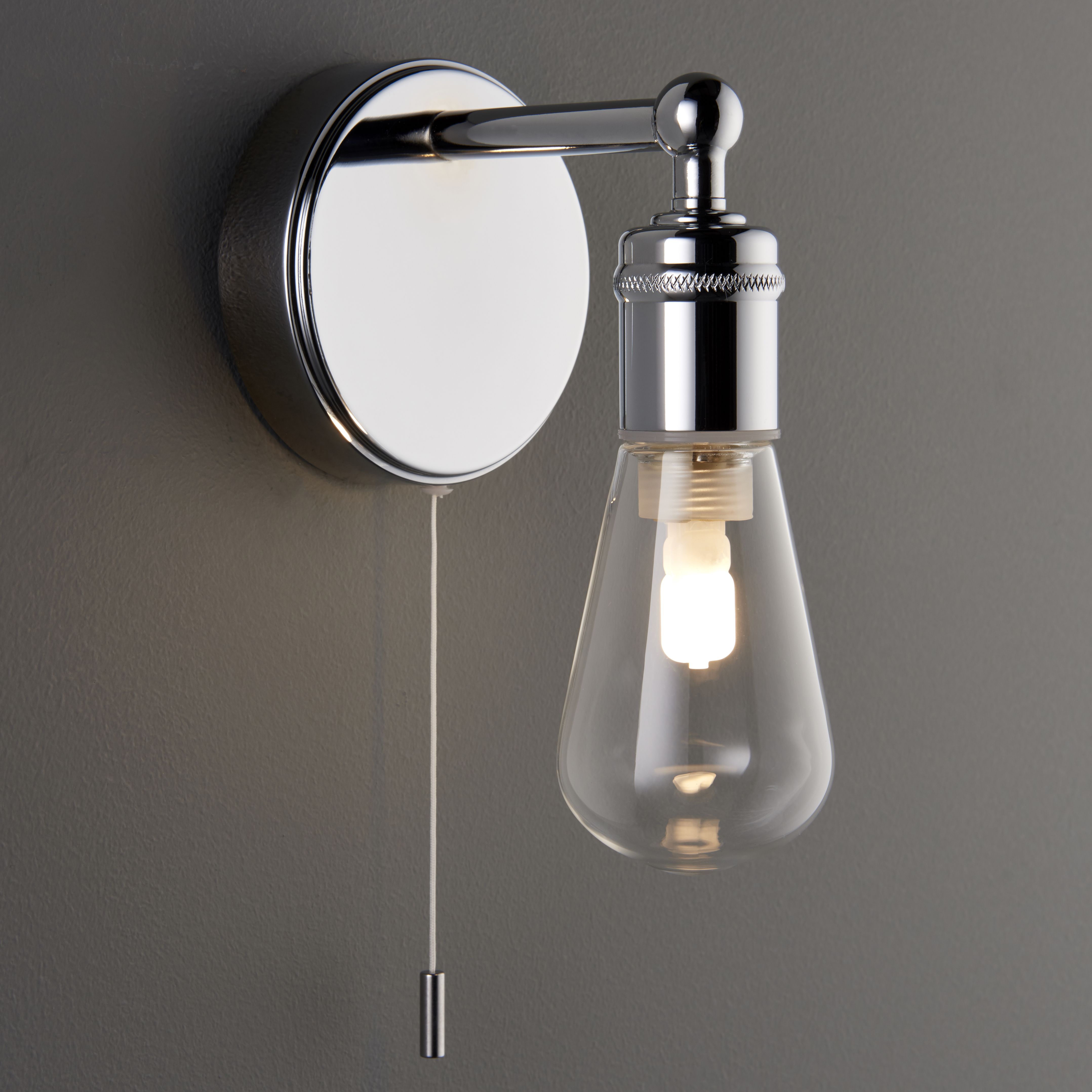 miko-chrome-effect-bathroom- 