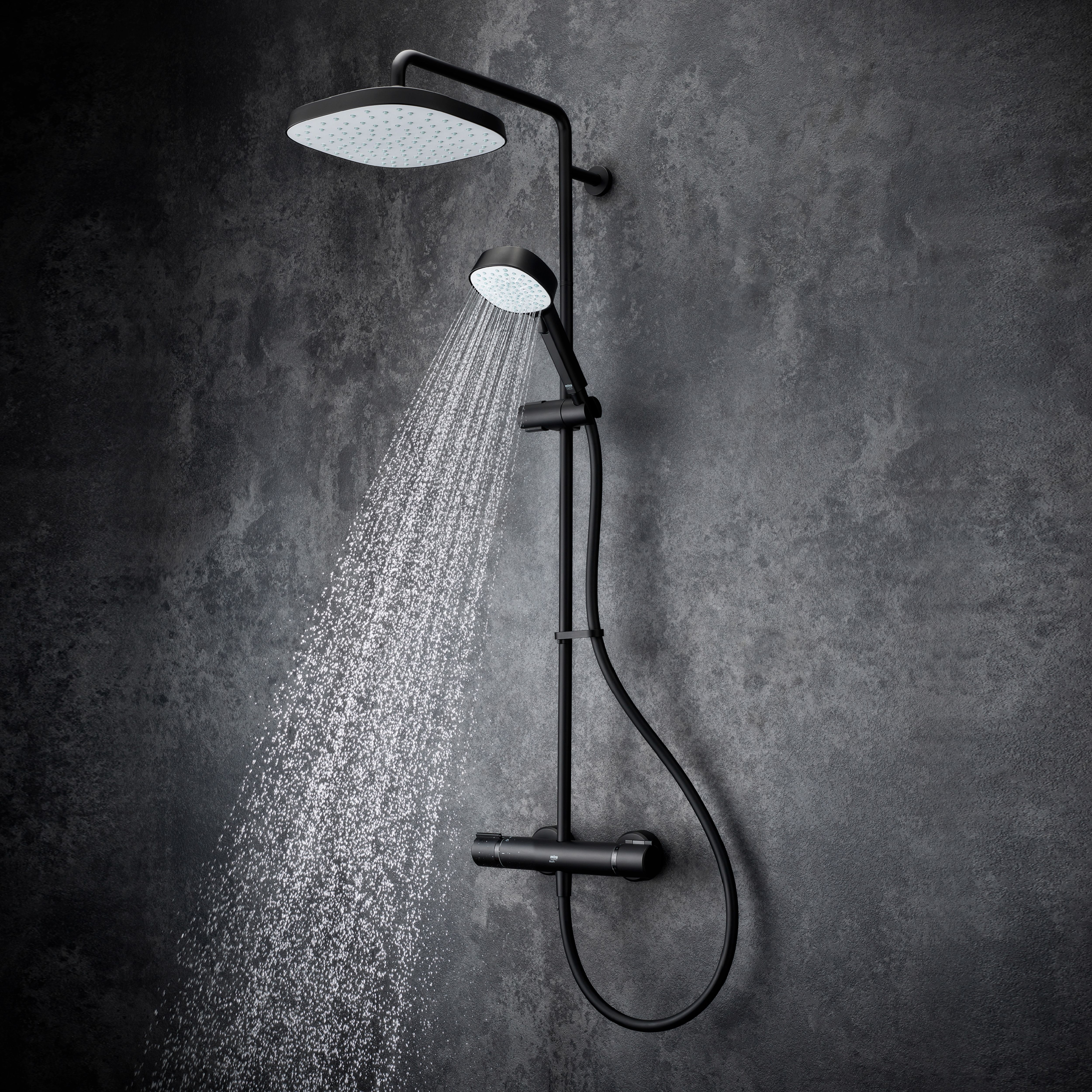 Mira Atom Matt Black Dual H/P combi mixer Shower, 0kW