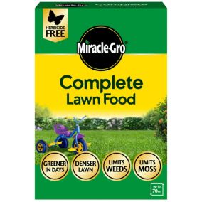 Miracle-Gro Complete Lawn feed Granules 70m² 2.1kg