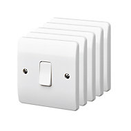 MK White 10A 1 way 1 gang Raised slim Light Switch, Pack of 5