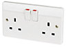 MK White 13A Switched Socket