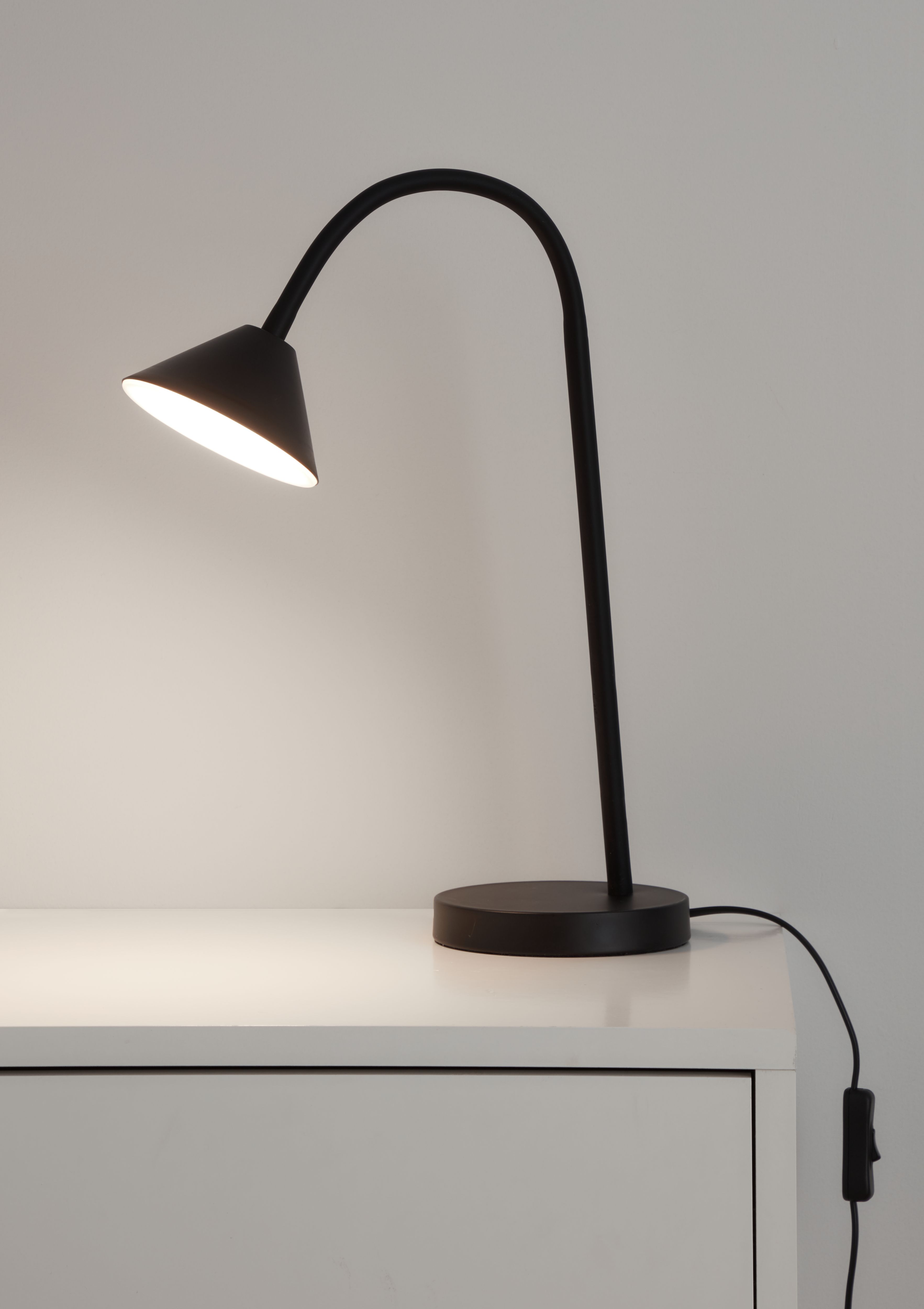 Modern Conical Matt Black Table light
