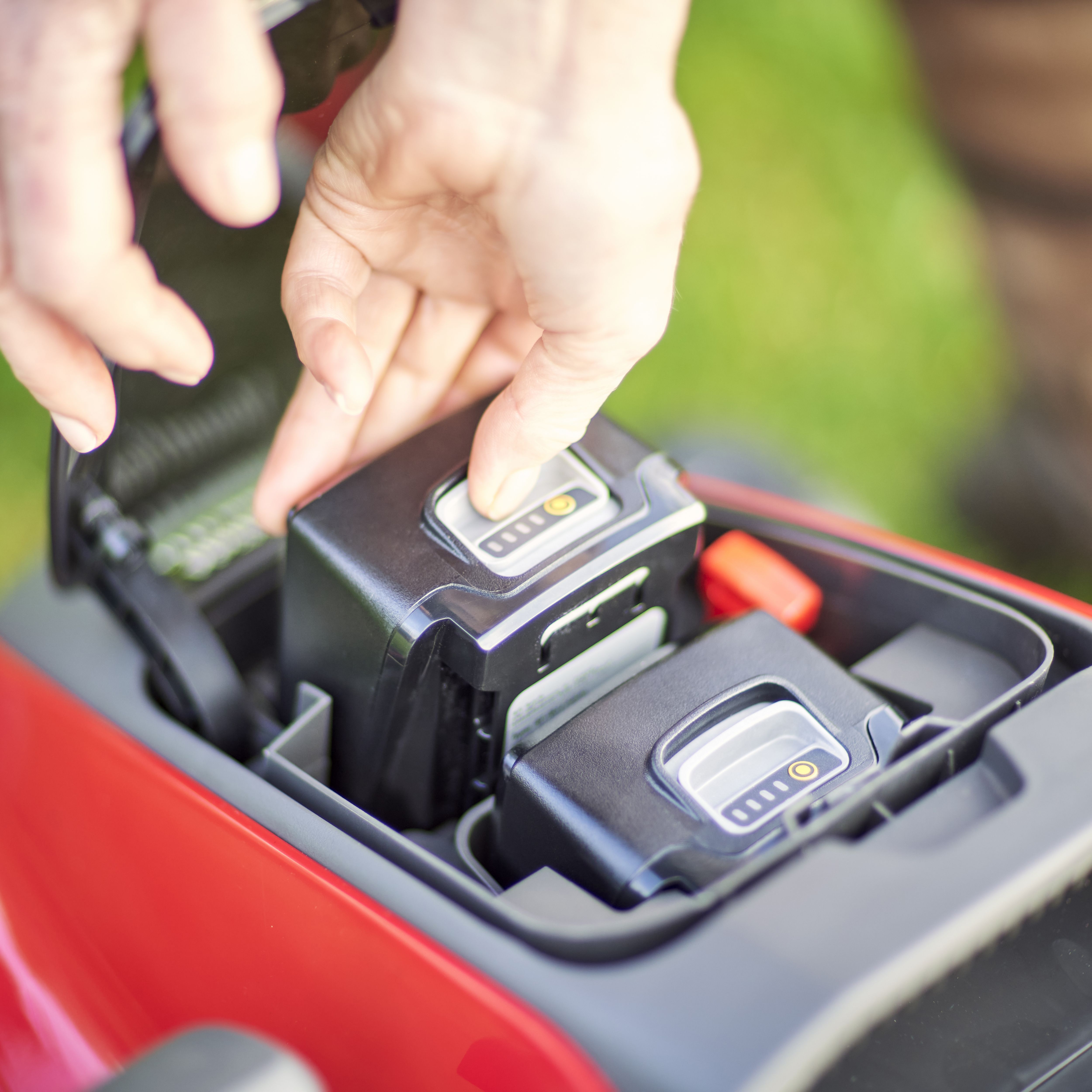 Mountfield Freedom100 34 Li Kit Cordless 20V Rotary Lawnmower
