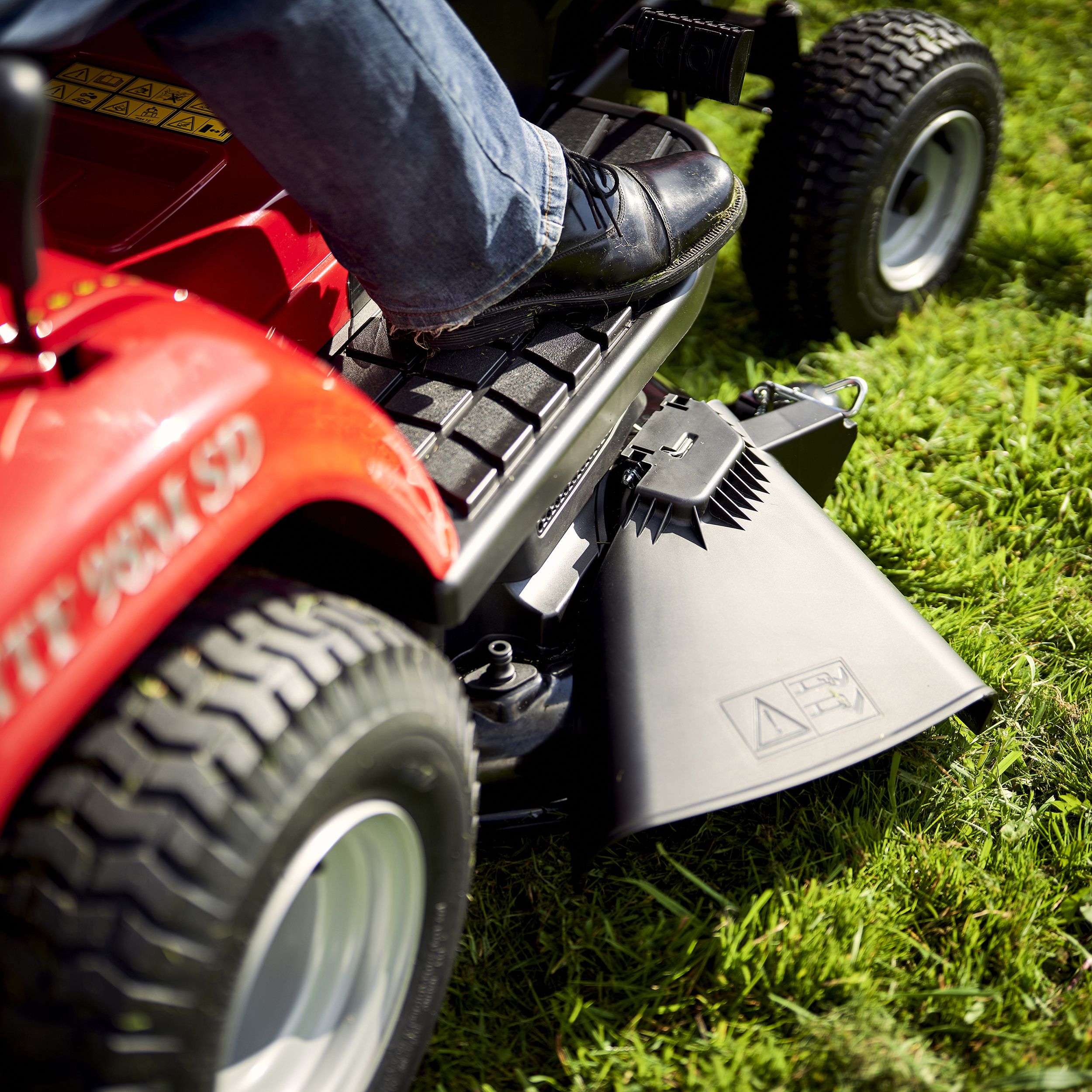 Mountfield MTF 98M SD Petrol Ride-on lawnmower 352cc
