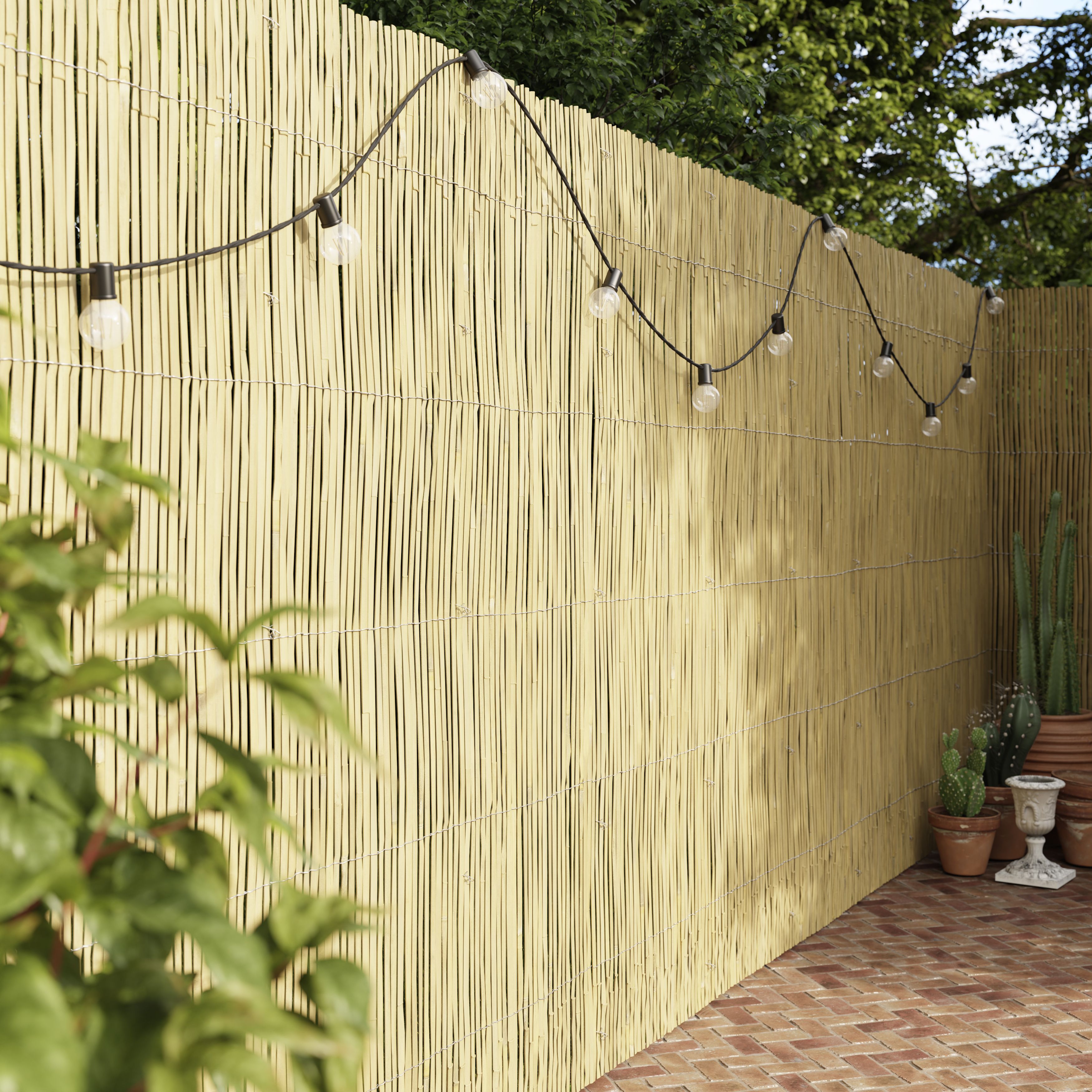 Natural Bamboo Garden screen (H)1.8m (W)3m