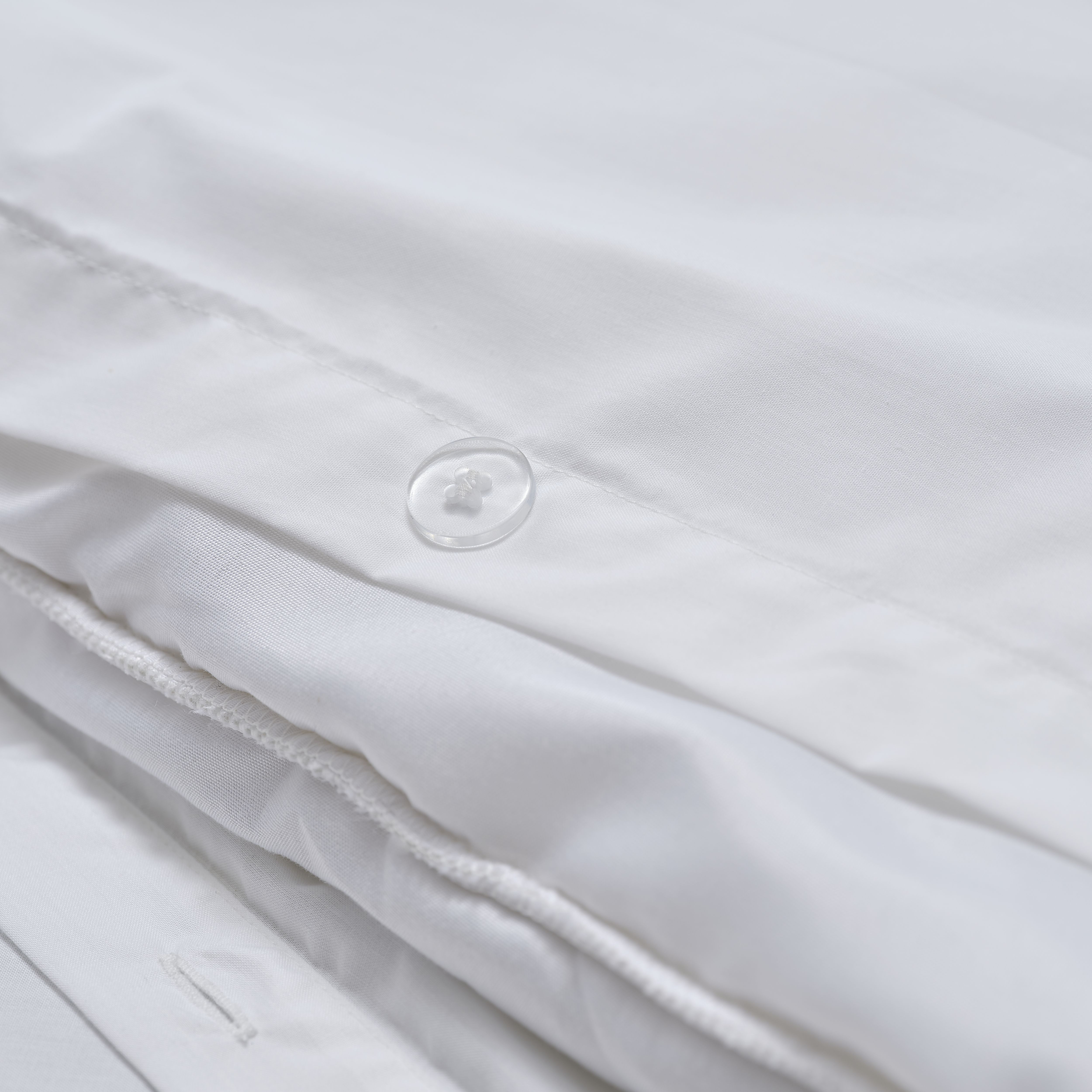 Nia Plain White Single Duvet cover & pillow case set