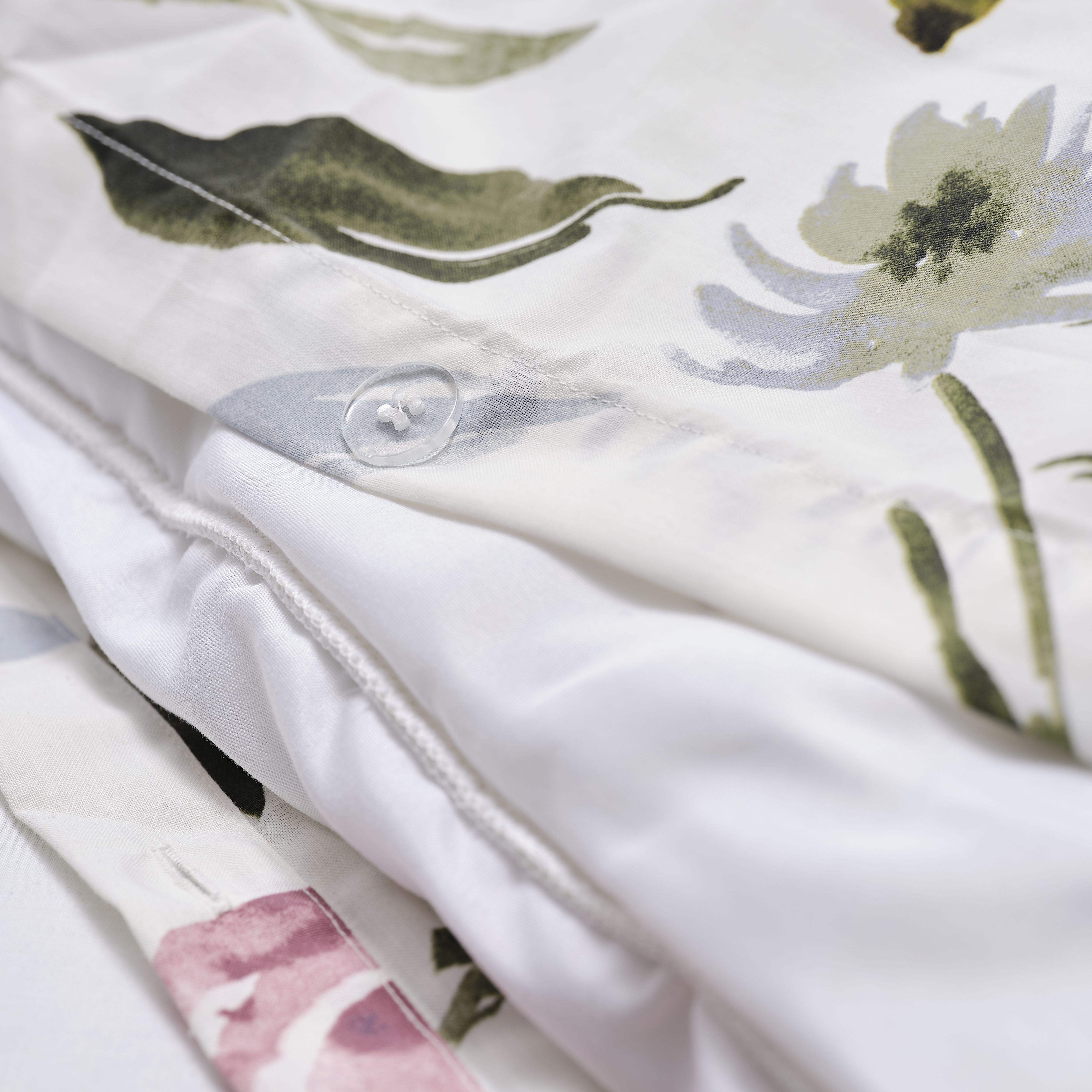 Nikola Floral Multicolour Double Duvet cover & pillow case set