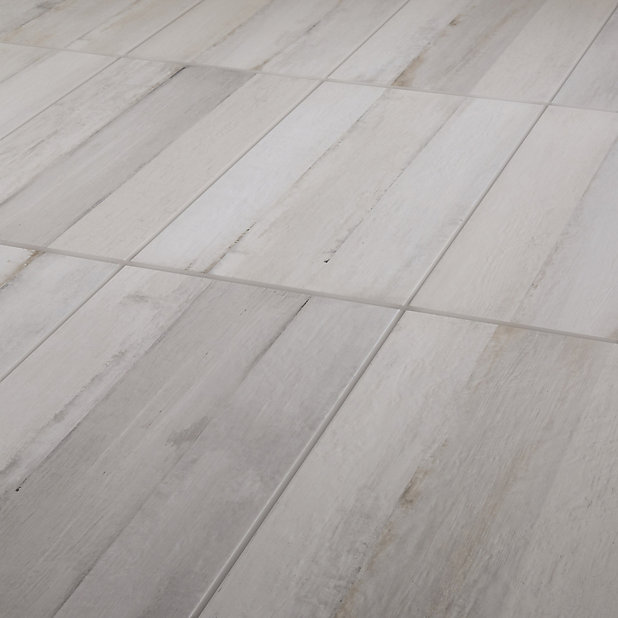 Norwegio Grey Matt Plank Wood Effect, Slate Grey Tile Effect Laminate Flooring B Q