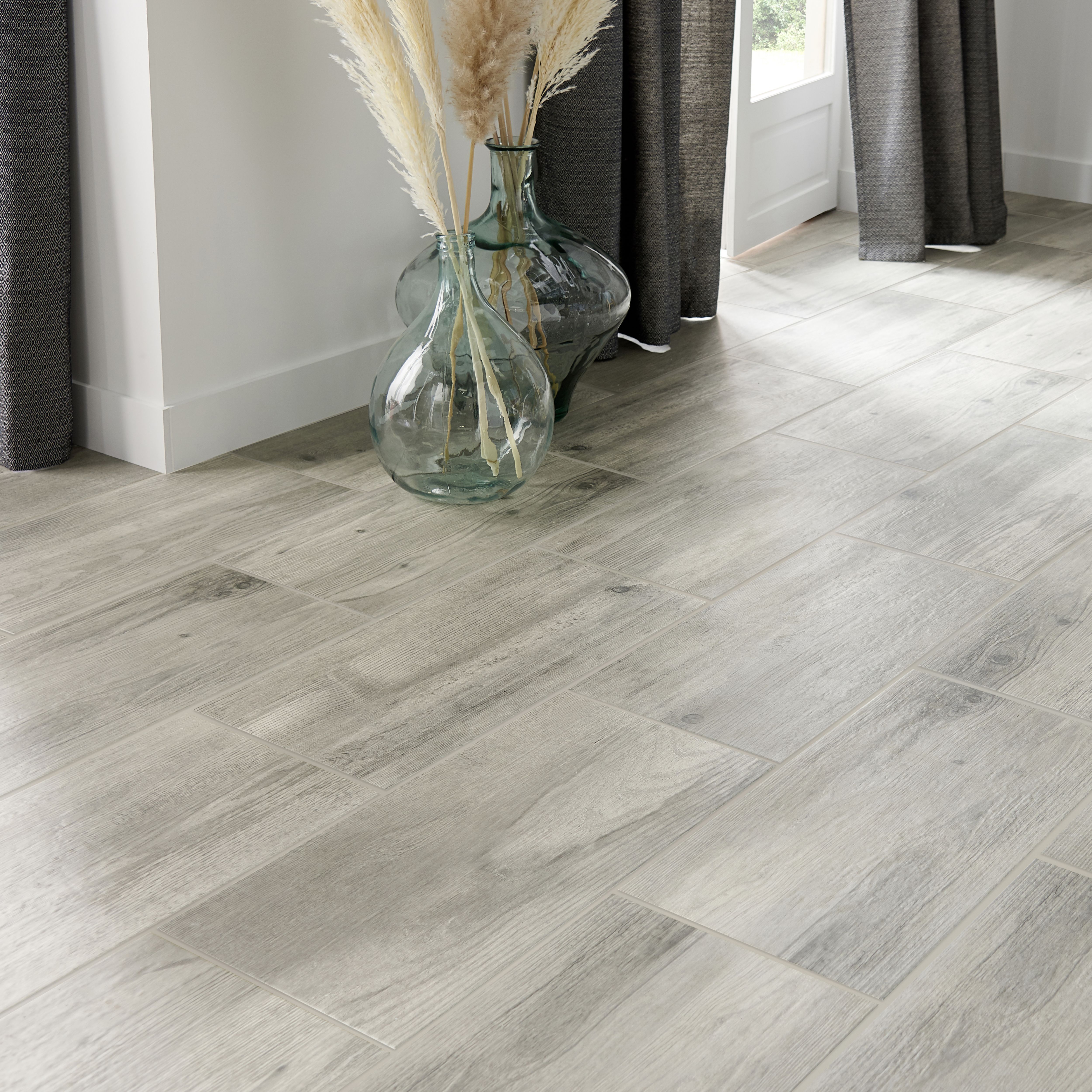 Cotage wood Grey Matt Wood effect Porcelain Wall & floor Tile