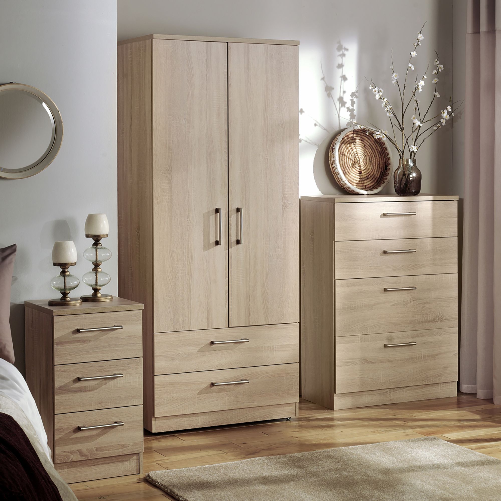 Oak effect 4 Drawer Chest of drawers (H)1075mm (W)765mm (D)415mm