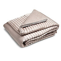 Oyster Ribbed Quilted Throw