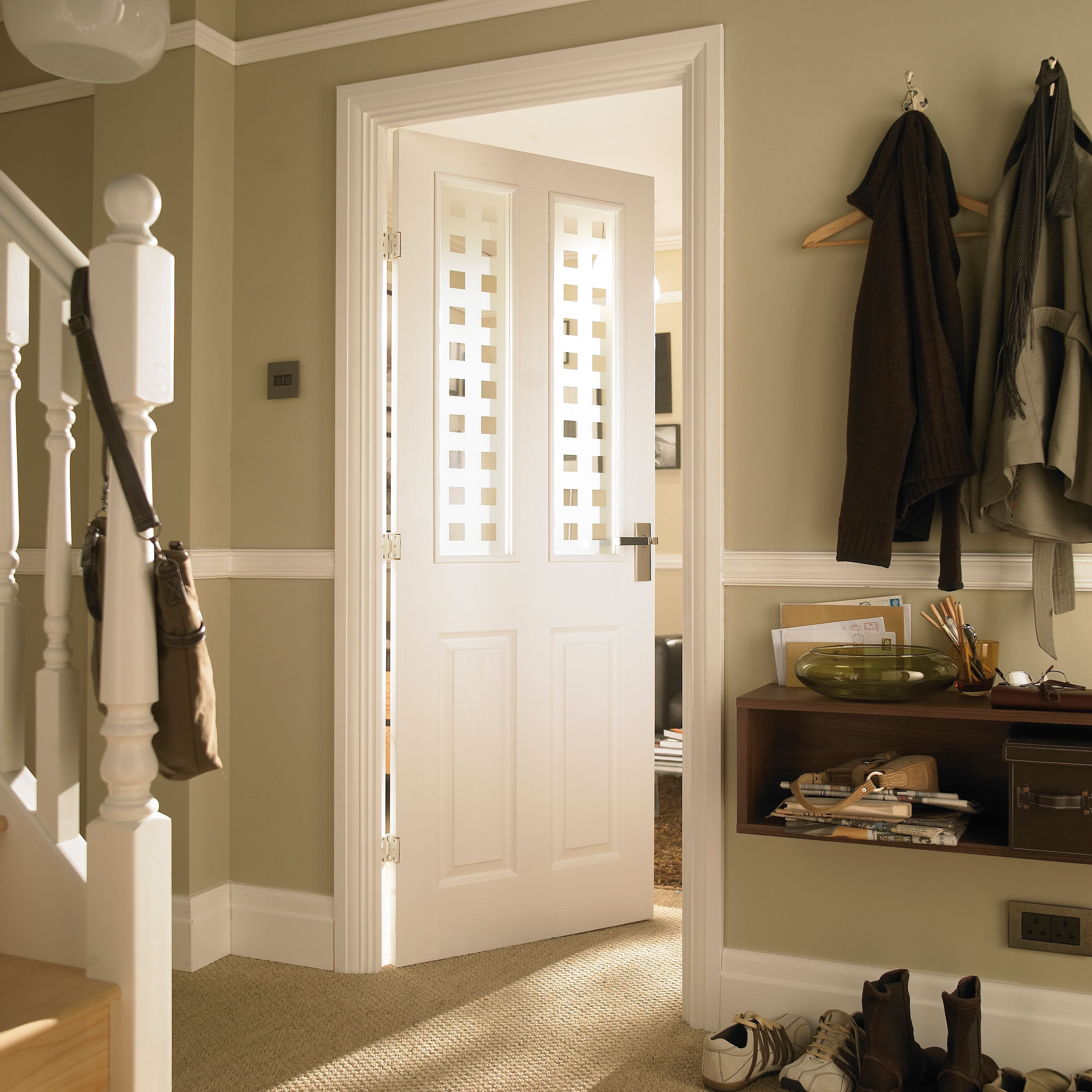 Painted 4 panel Frosted Glazed White Woodgrain effect Internal Door, (H)1981mm (W)762mm (T)35mm