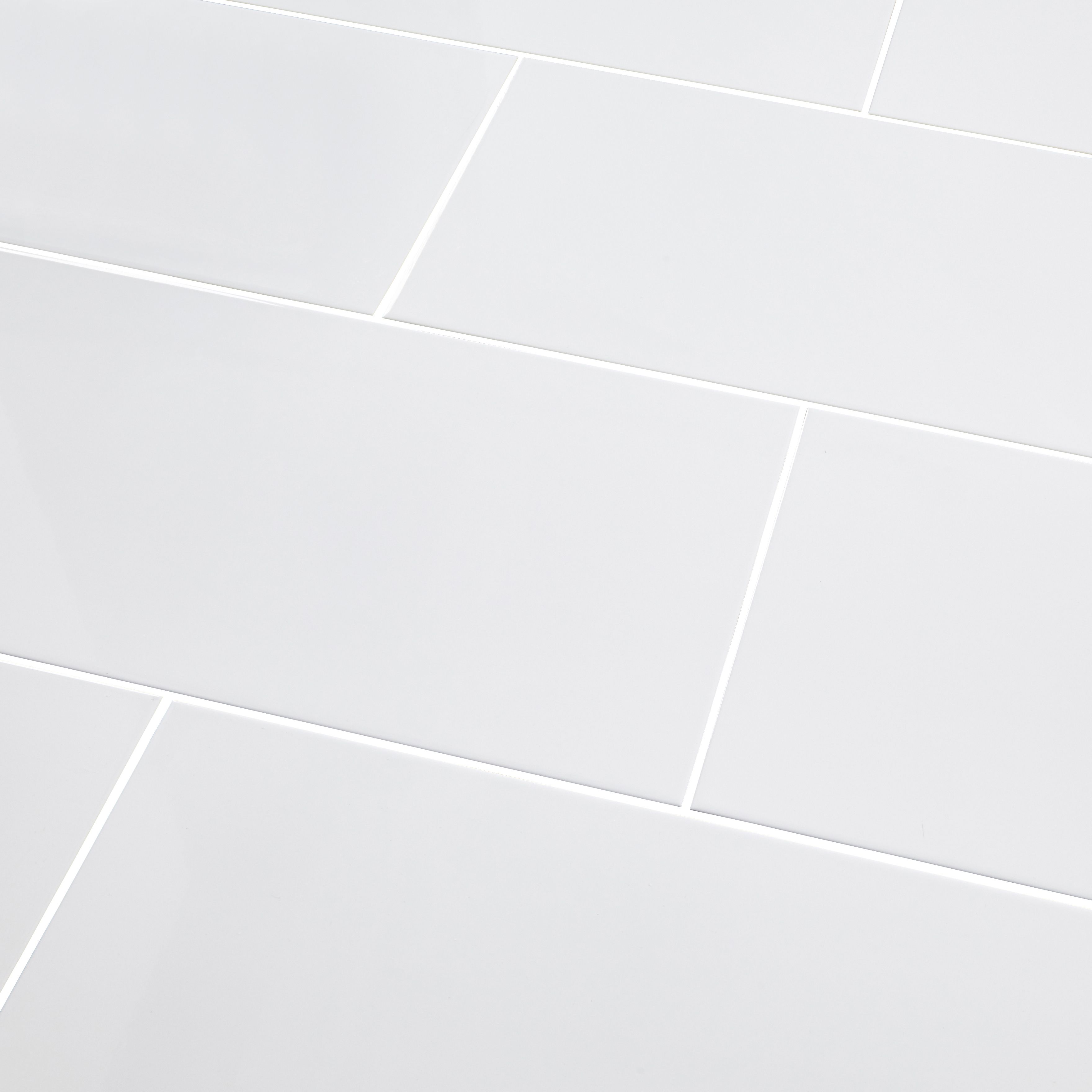 Perouso White Gloss Flat Glossy Tile Ceramic Wall Tile, Pack of 6, (L)600mm (W)300mm