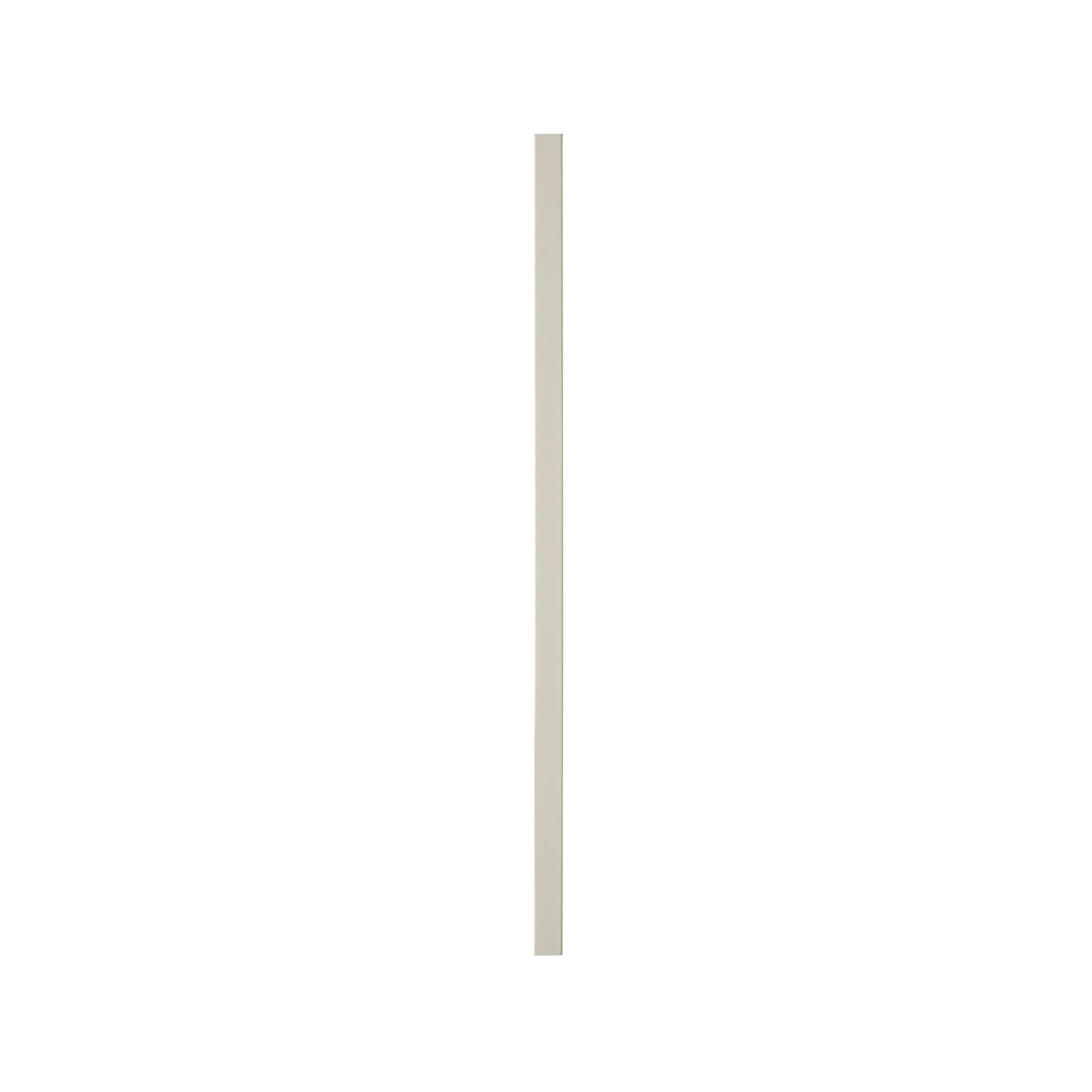 Primed White Square Plain square spindle (H)900mm (W)32mm