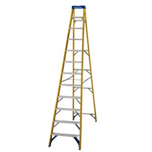Image of Werner 12 tread Aluminium & fibreglass Step Ladder (H)3.34m
