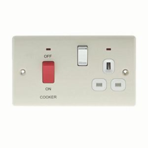British General 45A Cream Switched Cooker Switch & Socket
