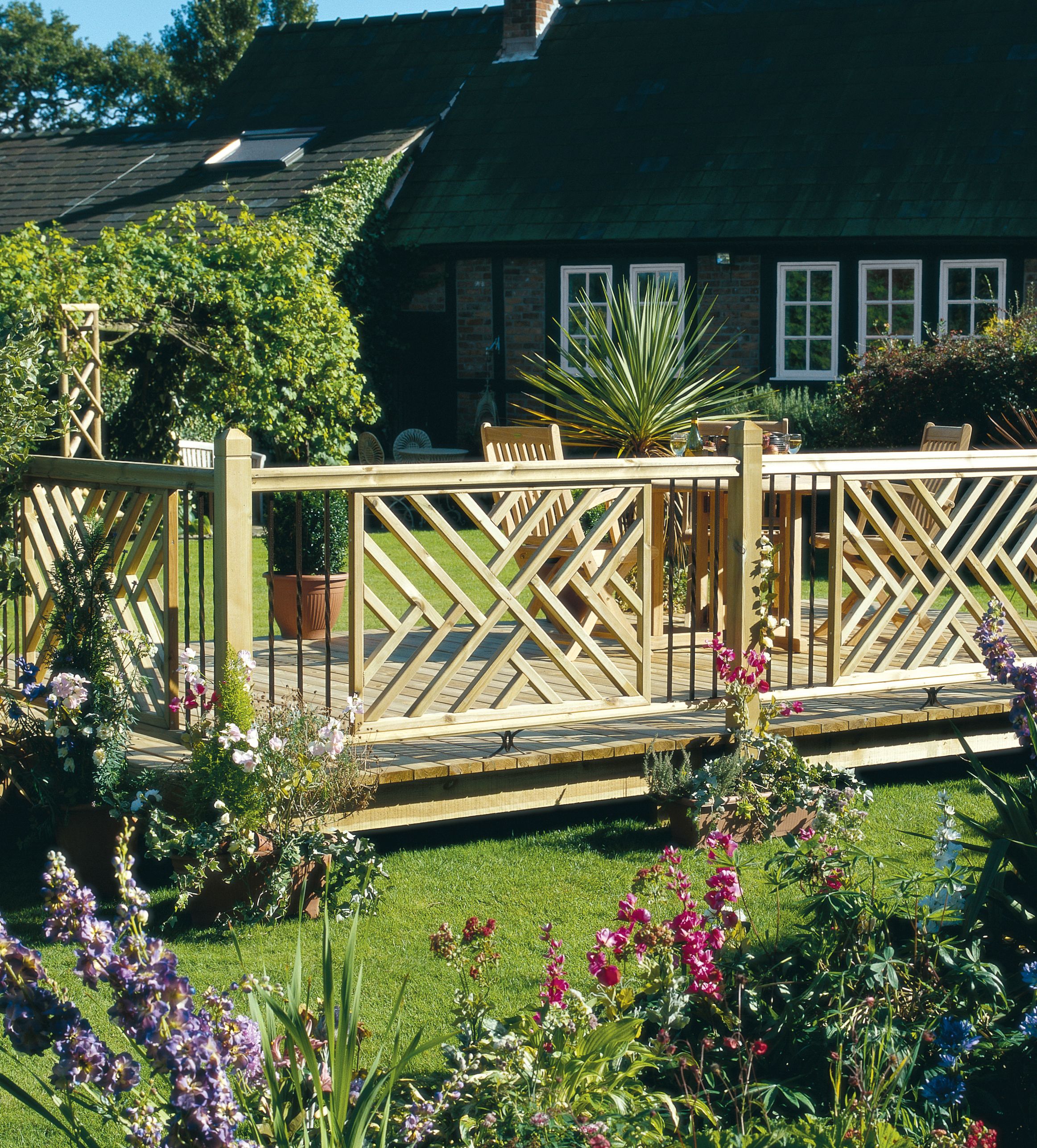 Richard Burbidge Decking Traditional Decorative panel Pressure treated Wooden Decorative fence panel (W)1.13m (H)0.76m