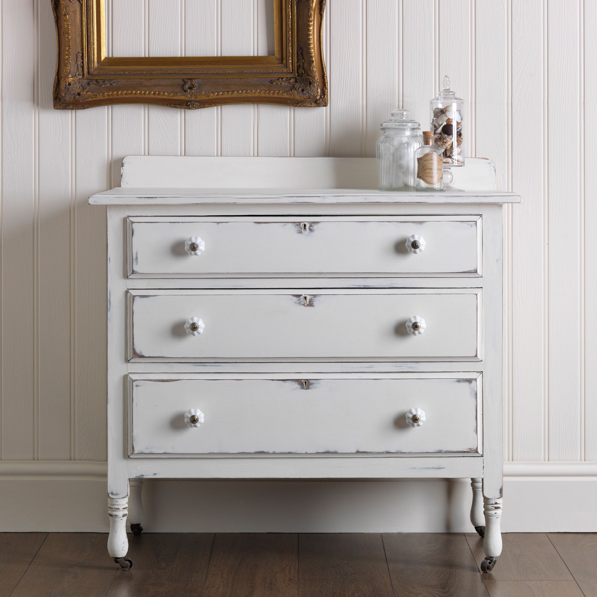 Rust-Oleum Antique white Chalky effect Matt Furniture paint, 125ml