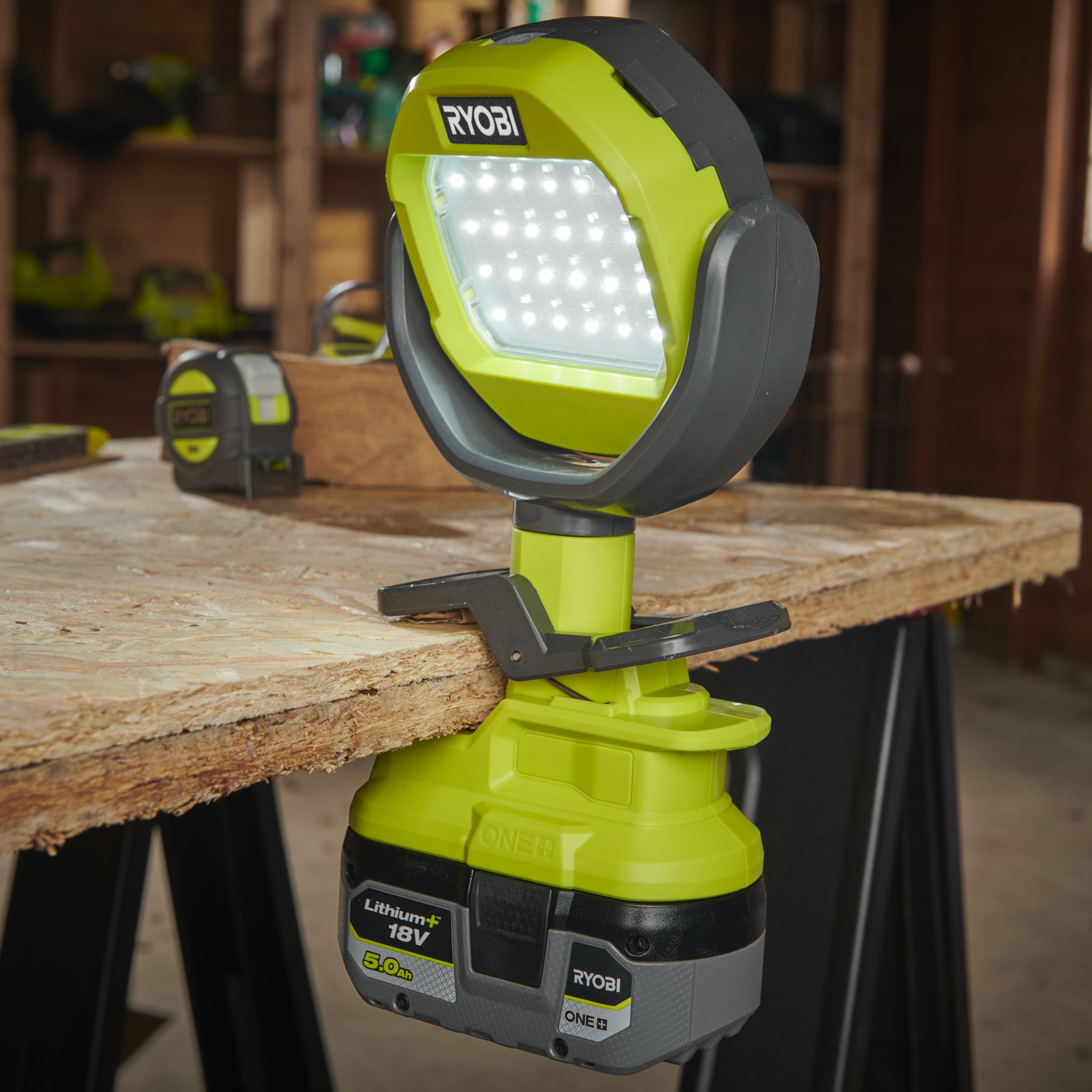 Ryobi 18V Li-ion LED Cordless Work light RLCL18-0 - Bare unit