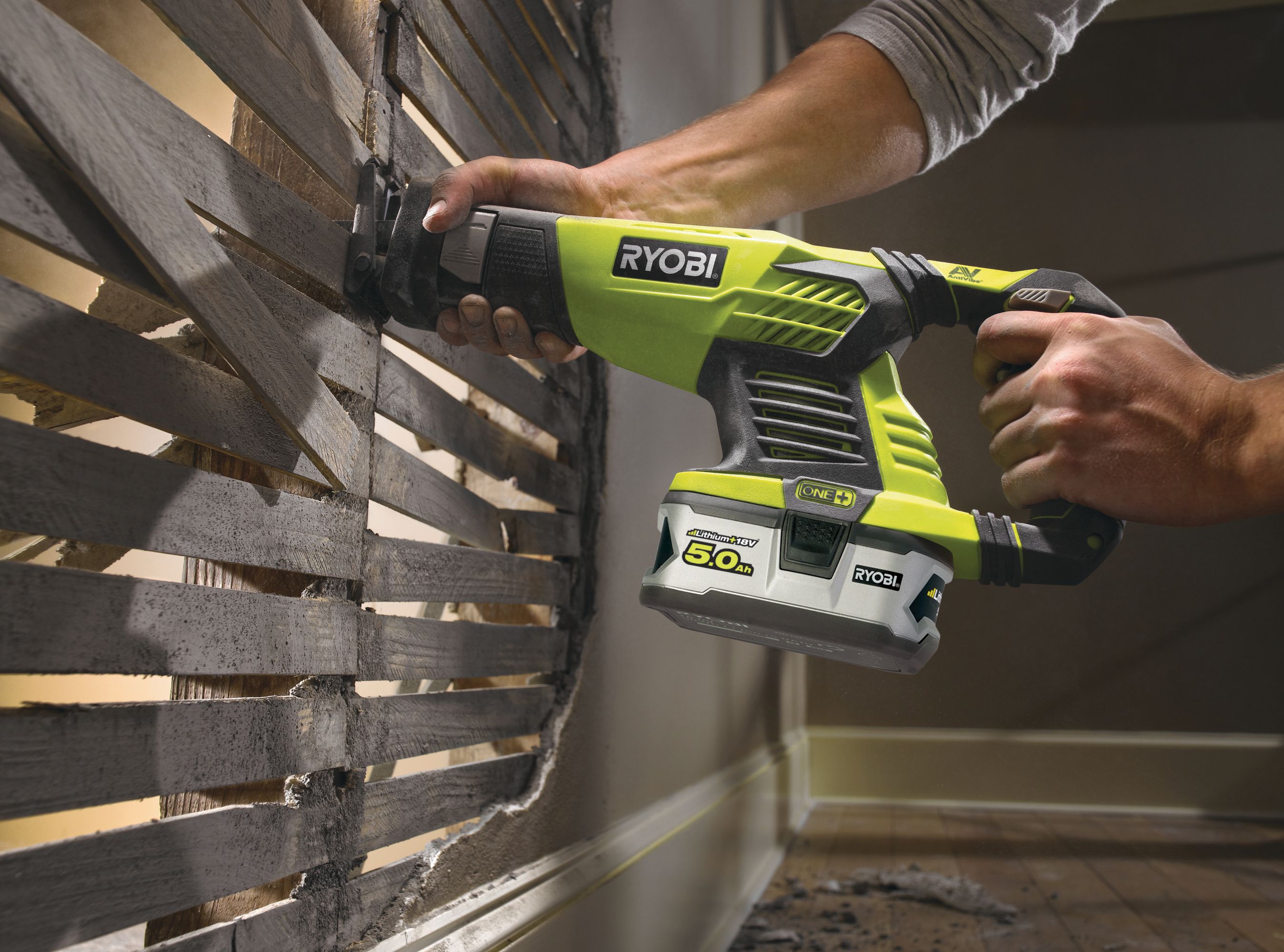 Ryobi ONE+ 18V One+ 115mm Brushed Cordless Angle grinder R18AG-0