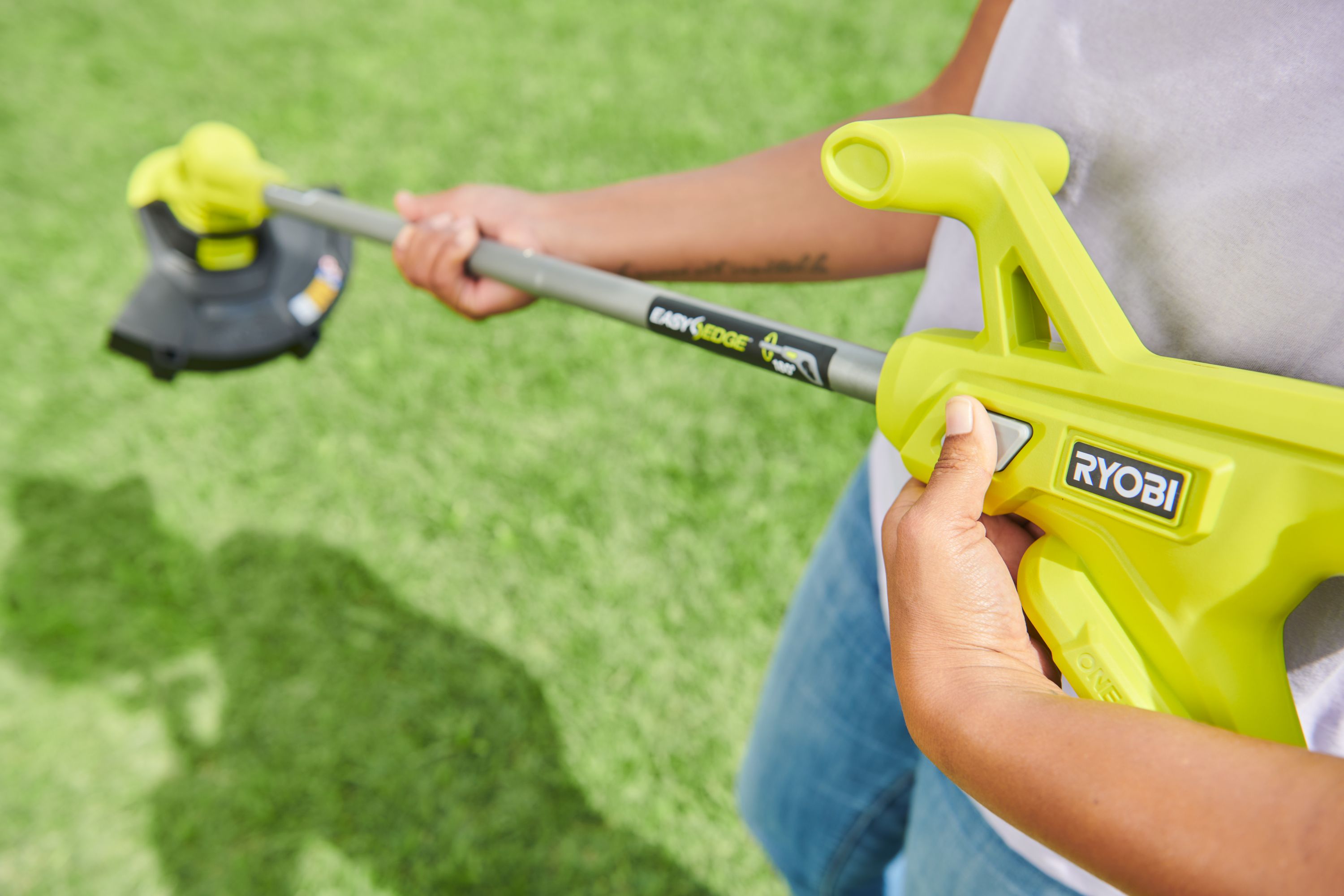 Ryobi deals battery trimmer