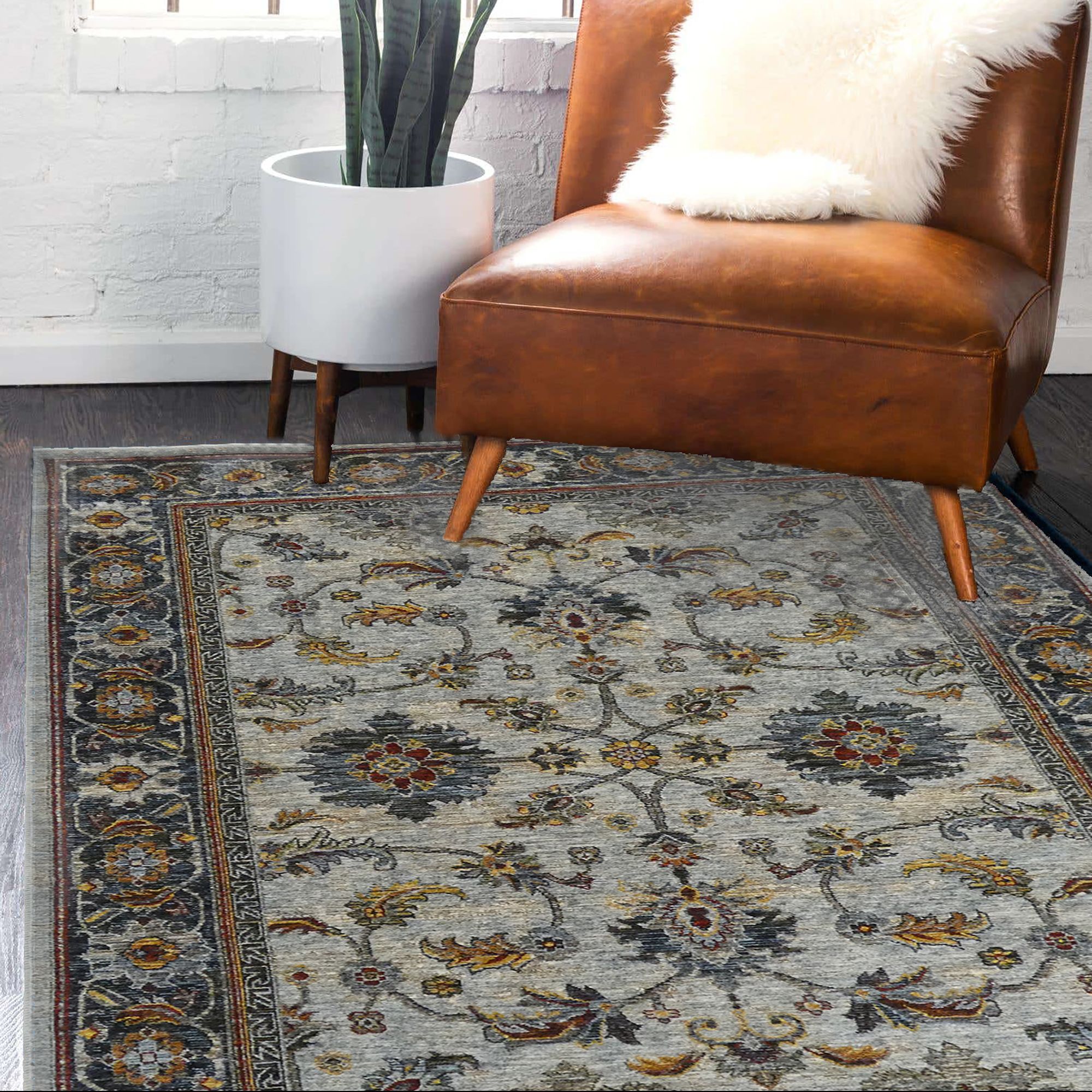 Sarouk Natural Traditional Rug 235cmx160cm