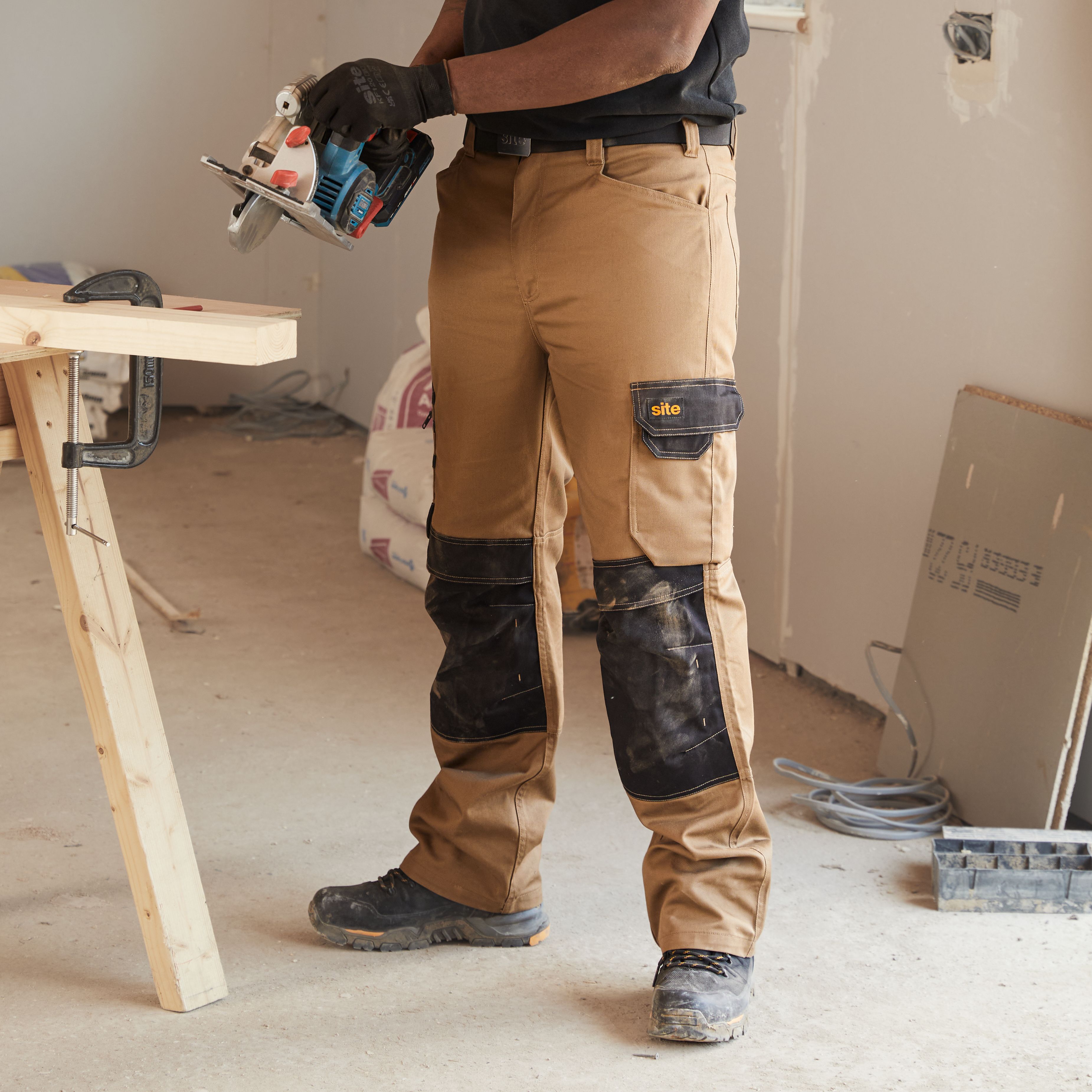 Site Coppell Tan/Black Men's Holster pocket trousers, W32" L32"