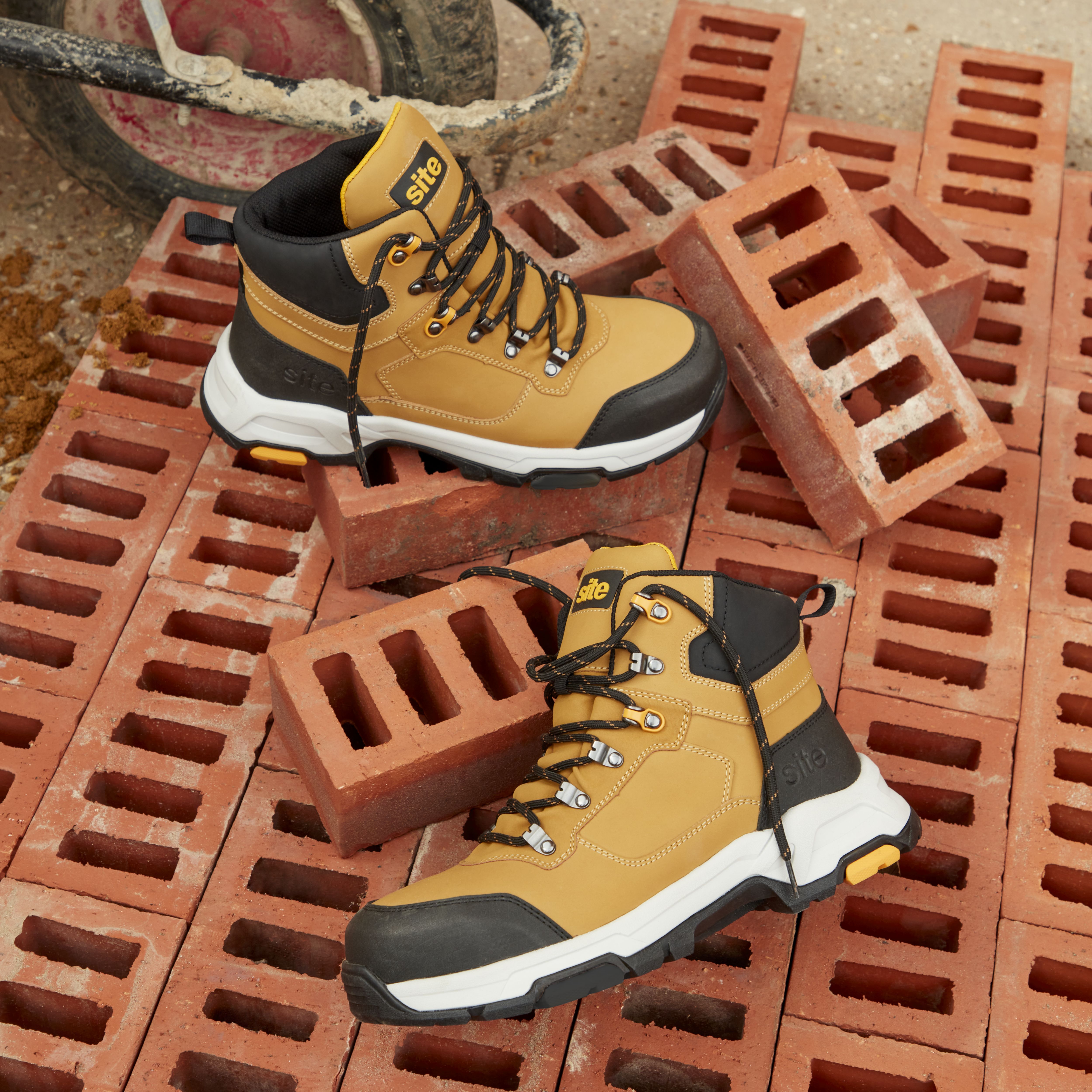 Site Stornes Men's Tan Safety boots, Size 8