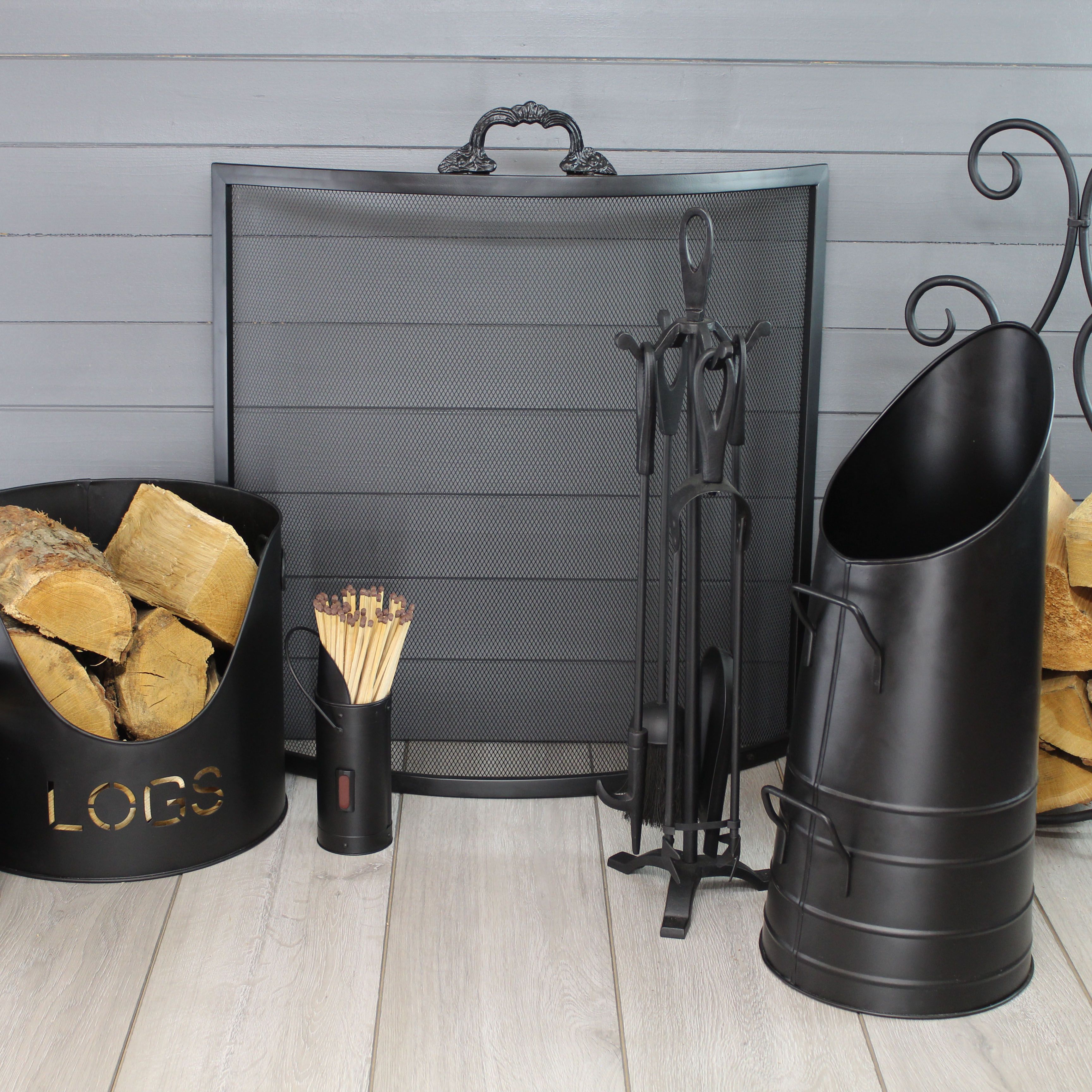 Slemcka Traditional Black Metal Fire screen (W)0.61m