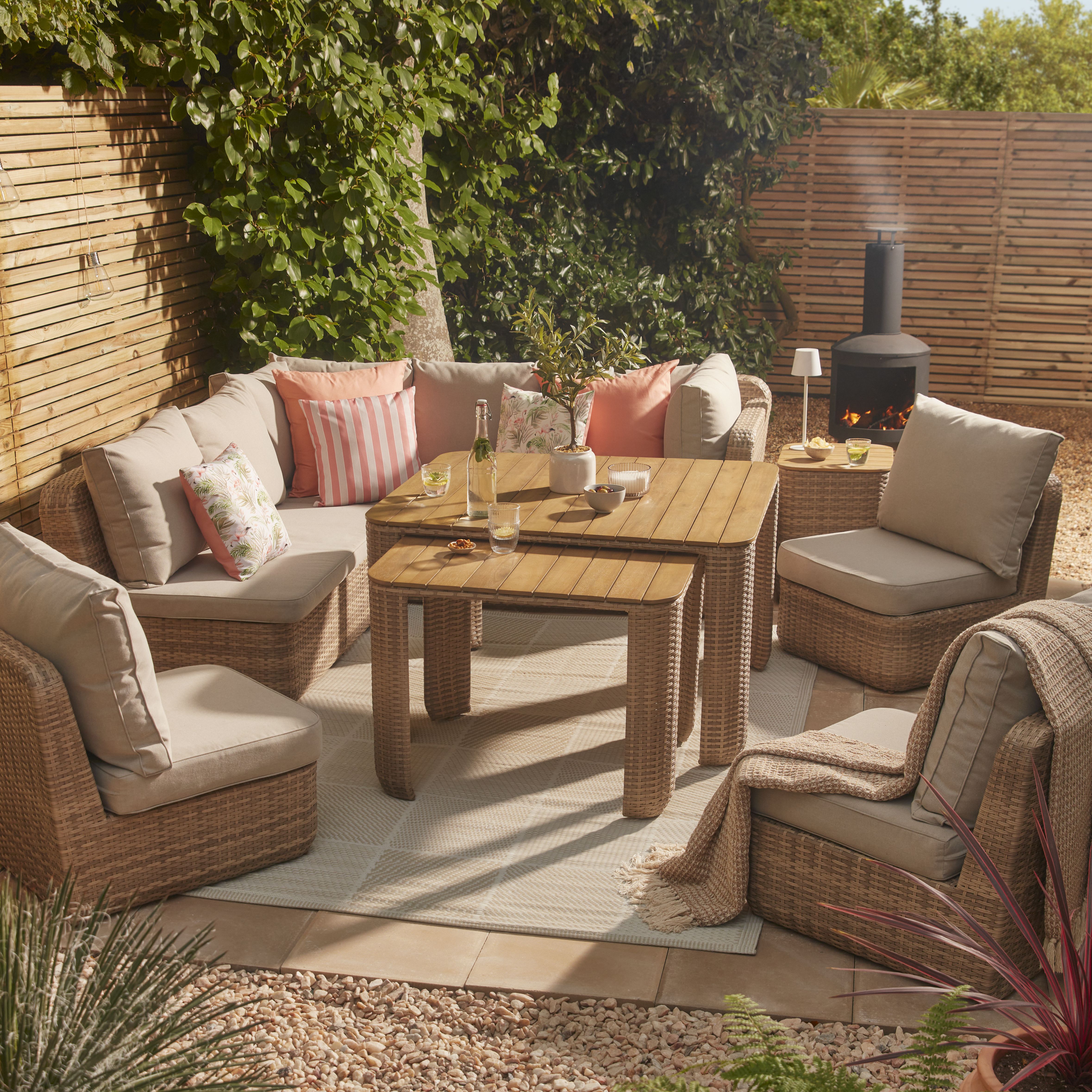 Smart Garden Alfresco Beige Mosiac Outdoor Rug, (L)230cm x (W)160cm