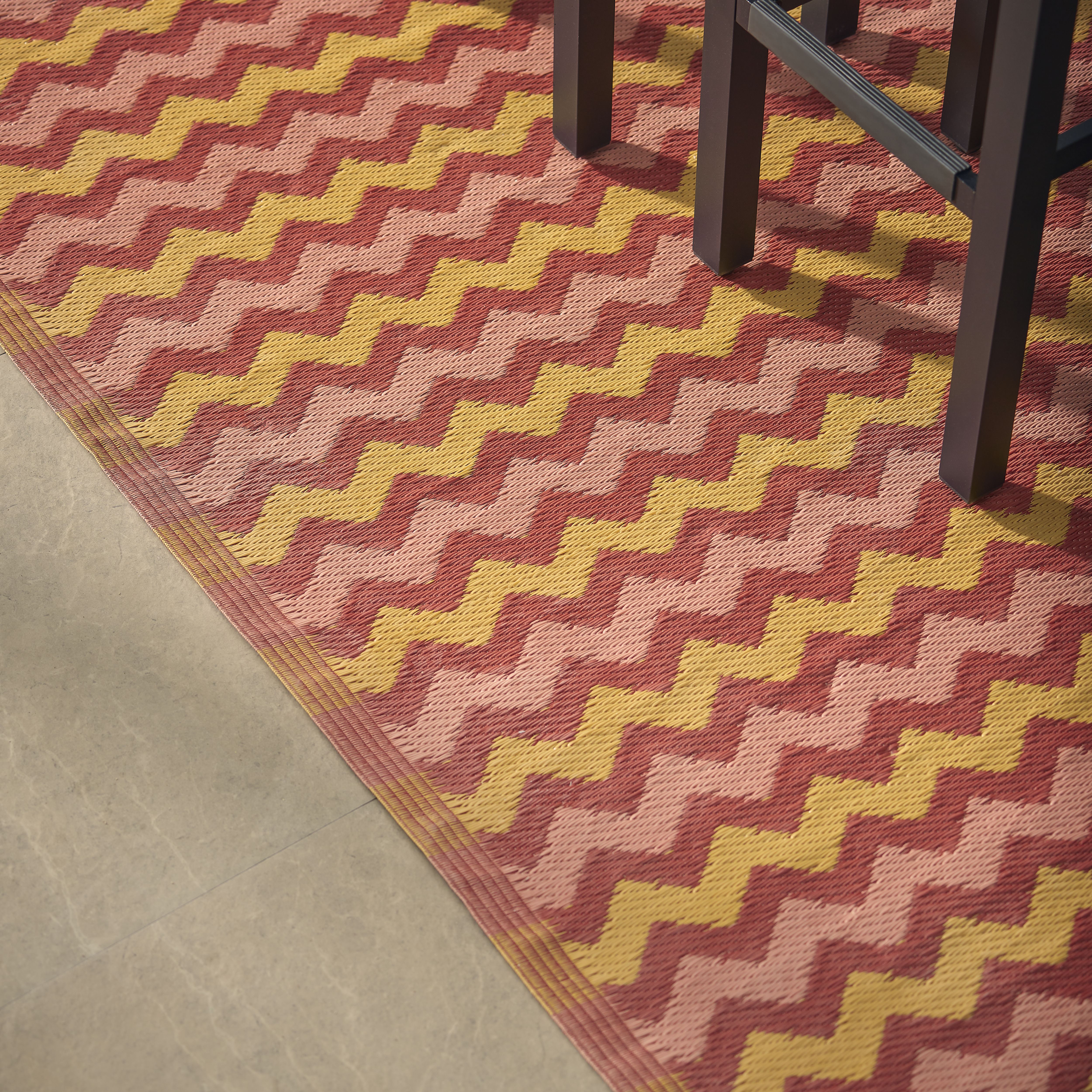 Smart Garden Alfresco Red, Pink & Yellow Zig Zag Outdoor Rug, (L)210cm x (W)150cm