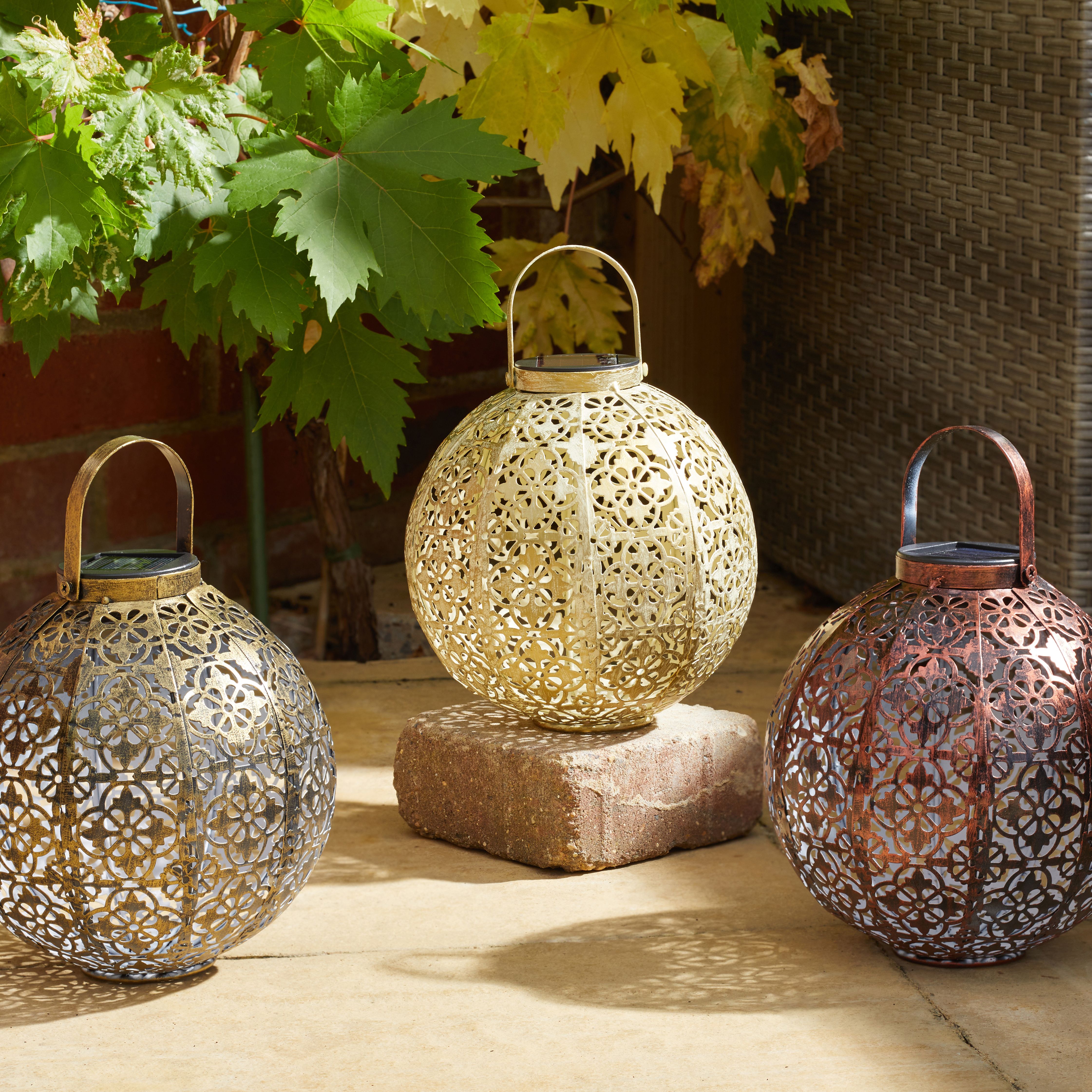 Cream deals outdoor lanterns