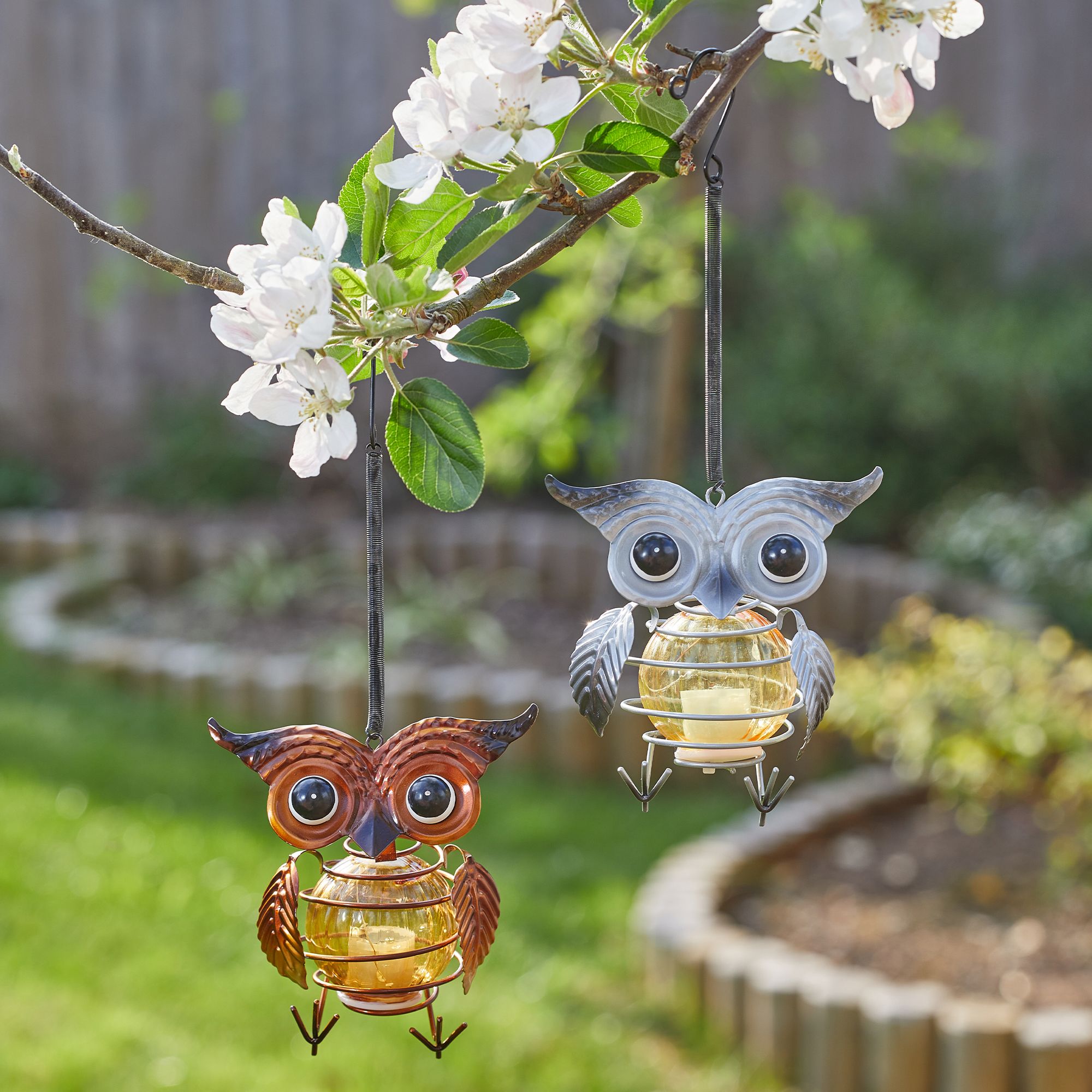 Smart Garden Gold or Silver Metal effect Owl Solar-powered LED Outdoor Decorative light, Pack of 1