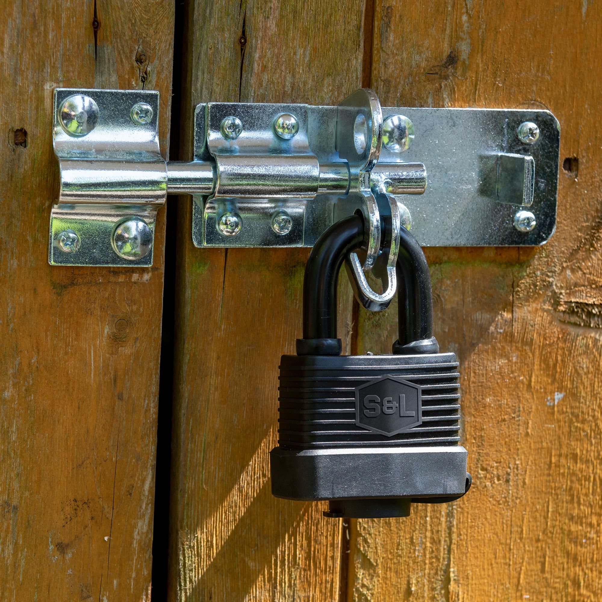 Smith & Locke Laminated Steel Black Cylinder Open shackle Padlock (W)59mm