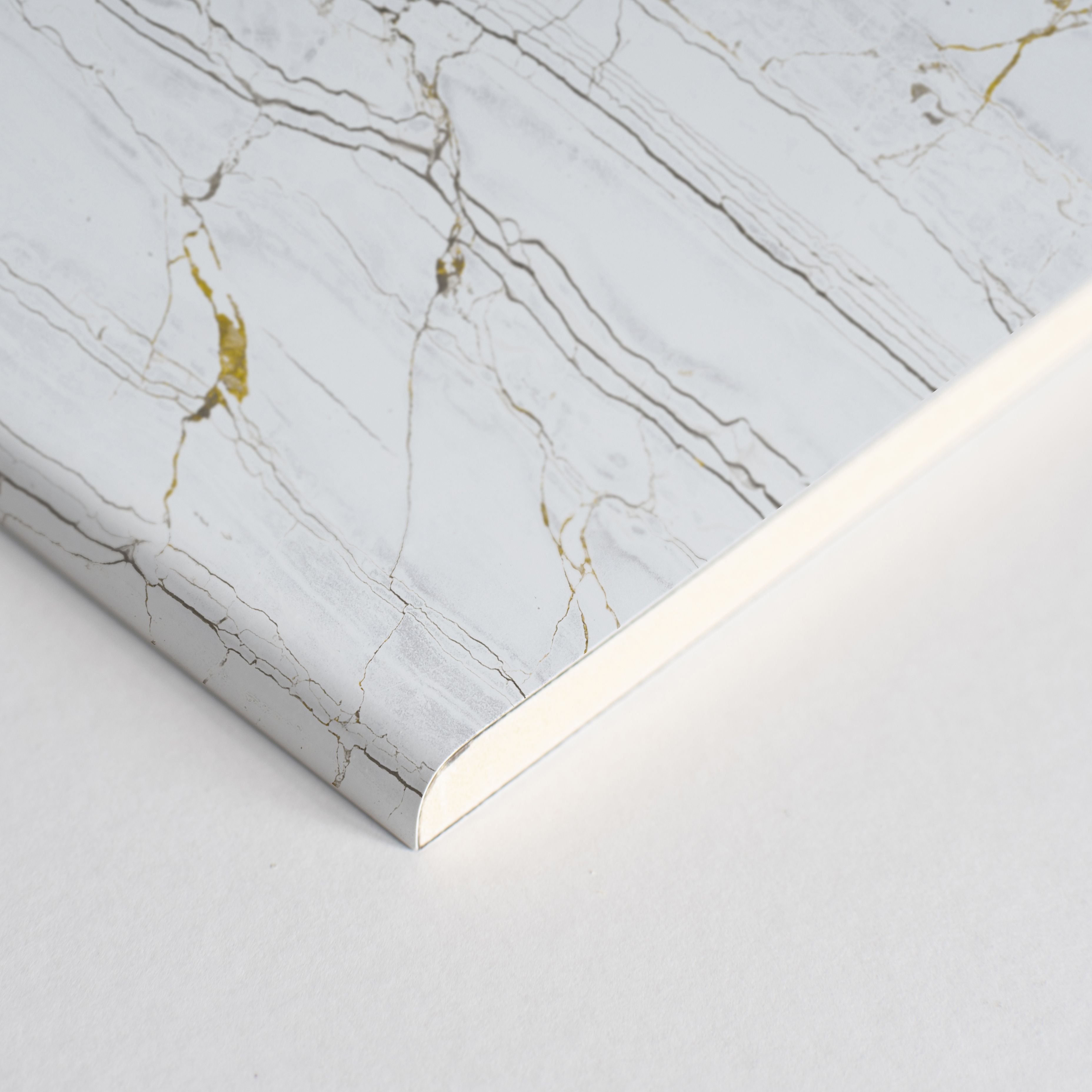 Splashwall Elite Matt Nero port bianco Post-formed 2 sided Shower Wall panel kit (L)2420mm (W)1200mm (T)11mm