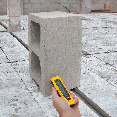 Stanley 0-77-030 Battery-powered Damp Moisture meter