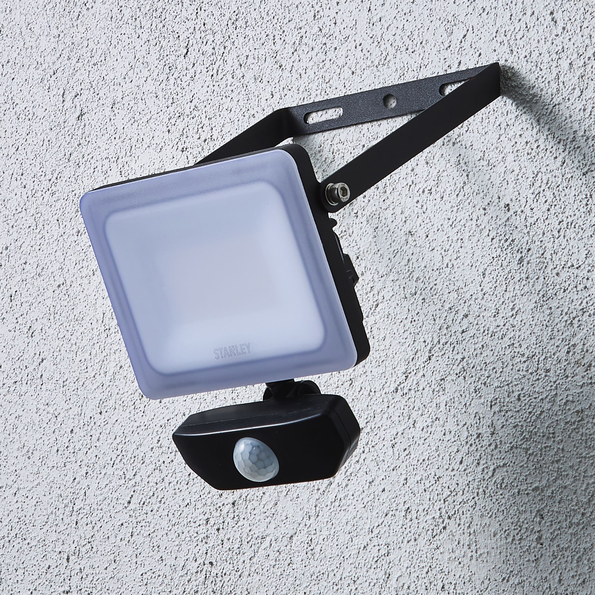 Stanley Black / Frosted Opal Mains-powered Cool daylight LED PIR Slimline floodlight 1800lm