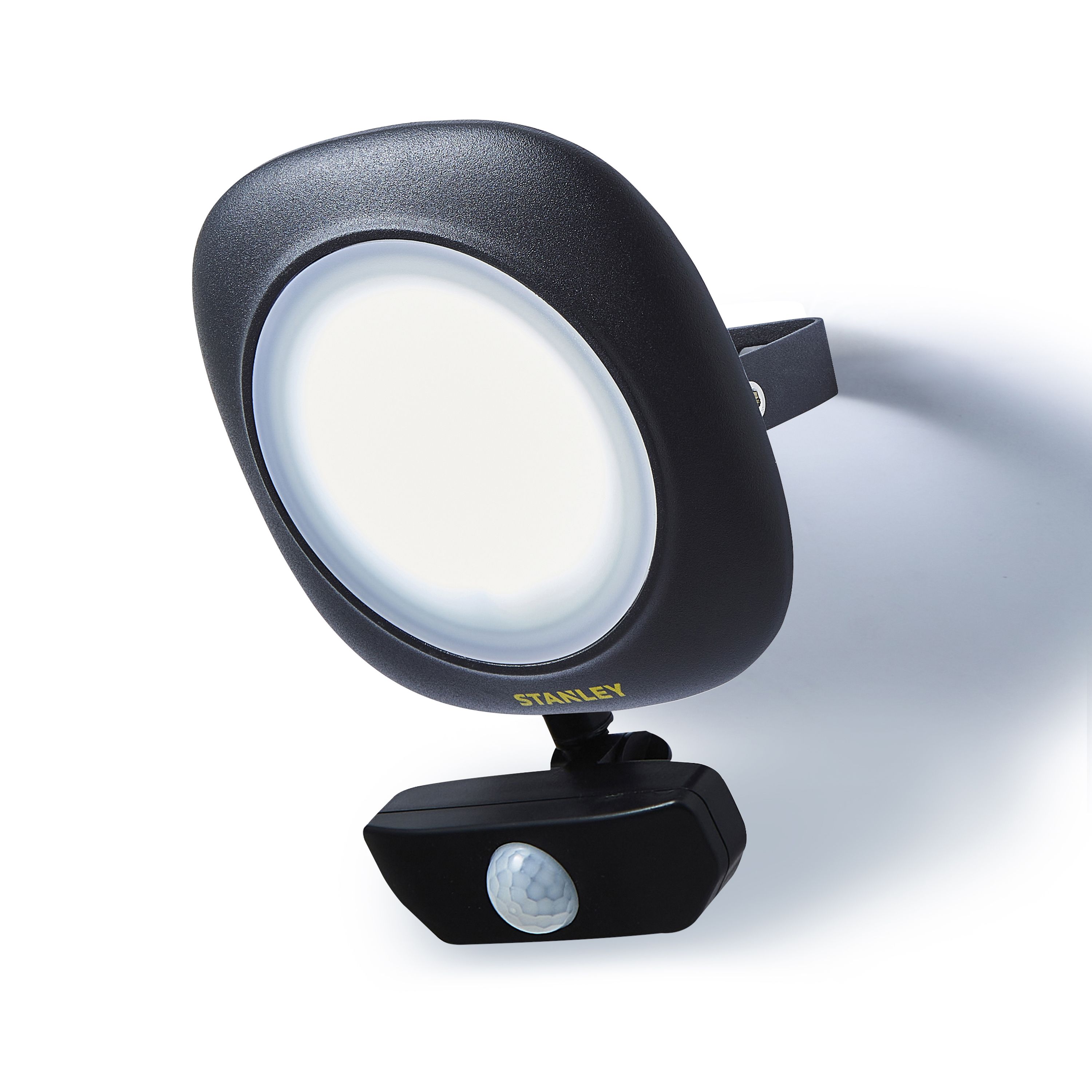 Stanley Black Mains-powered Cool daylight LED PIR Slimline floodlight 2700lm