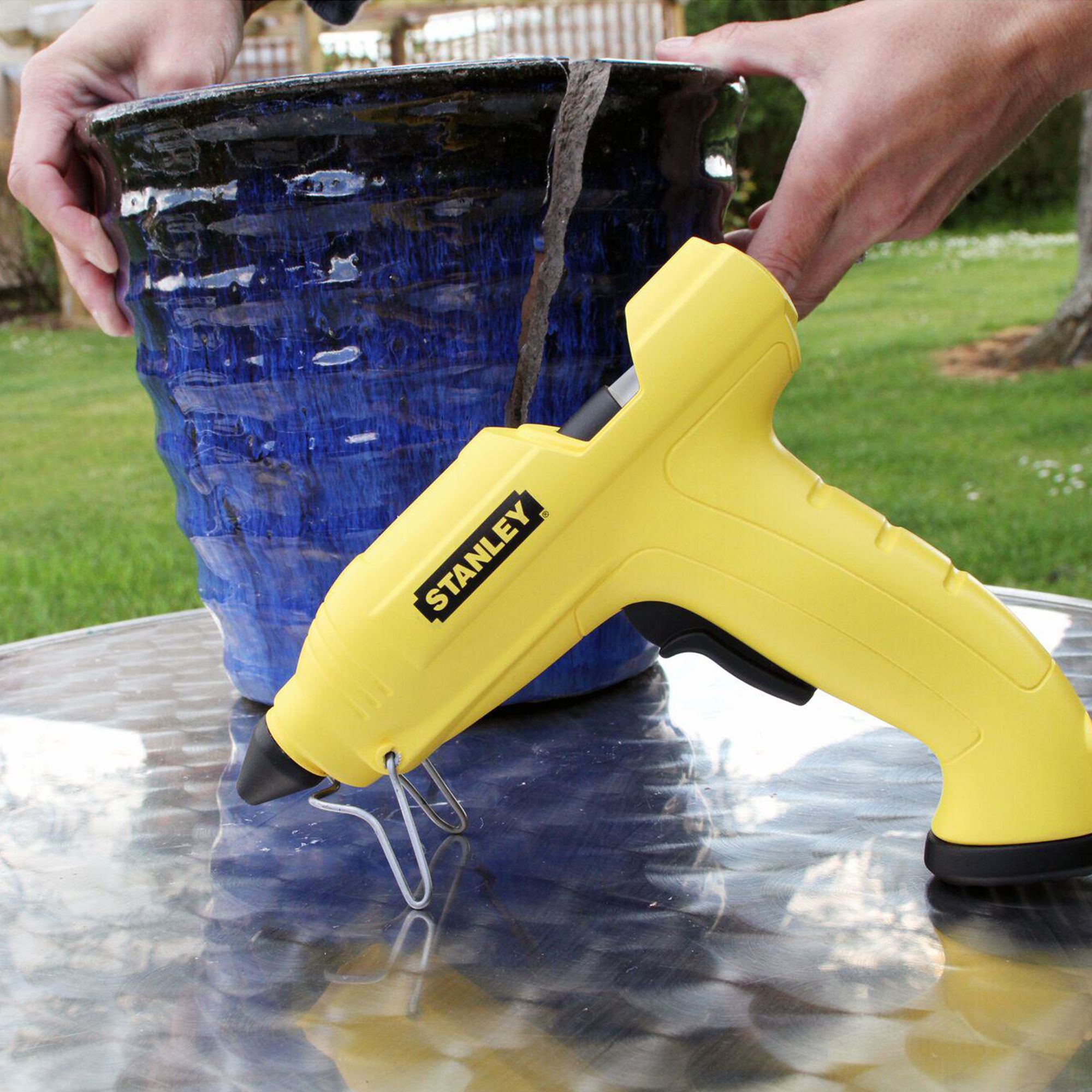 Stanley Cordless Glue gun